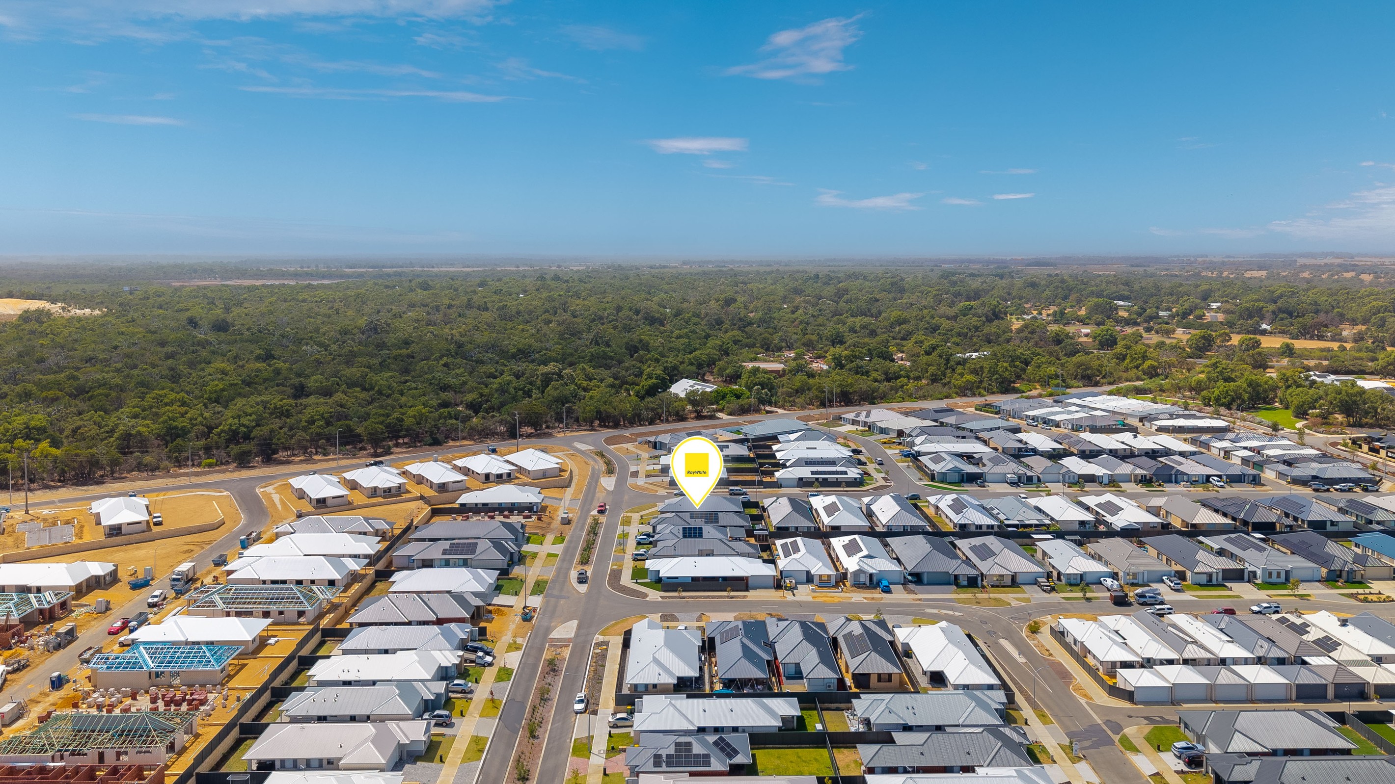 11 Orchardleigh Boulevard, Lakelands, WA 6180