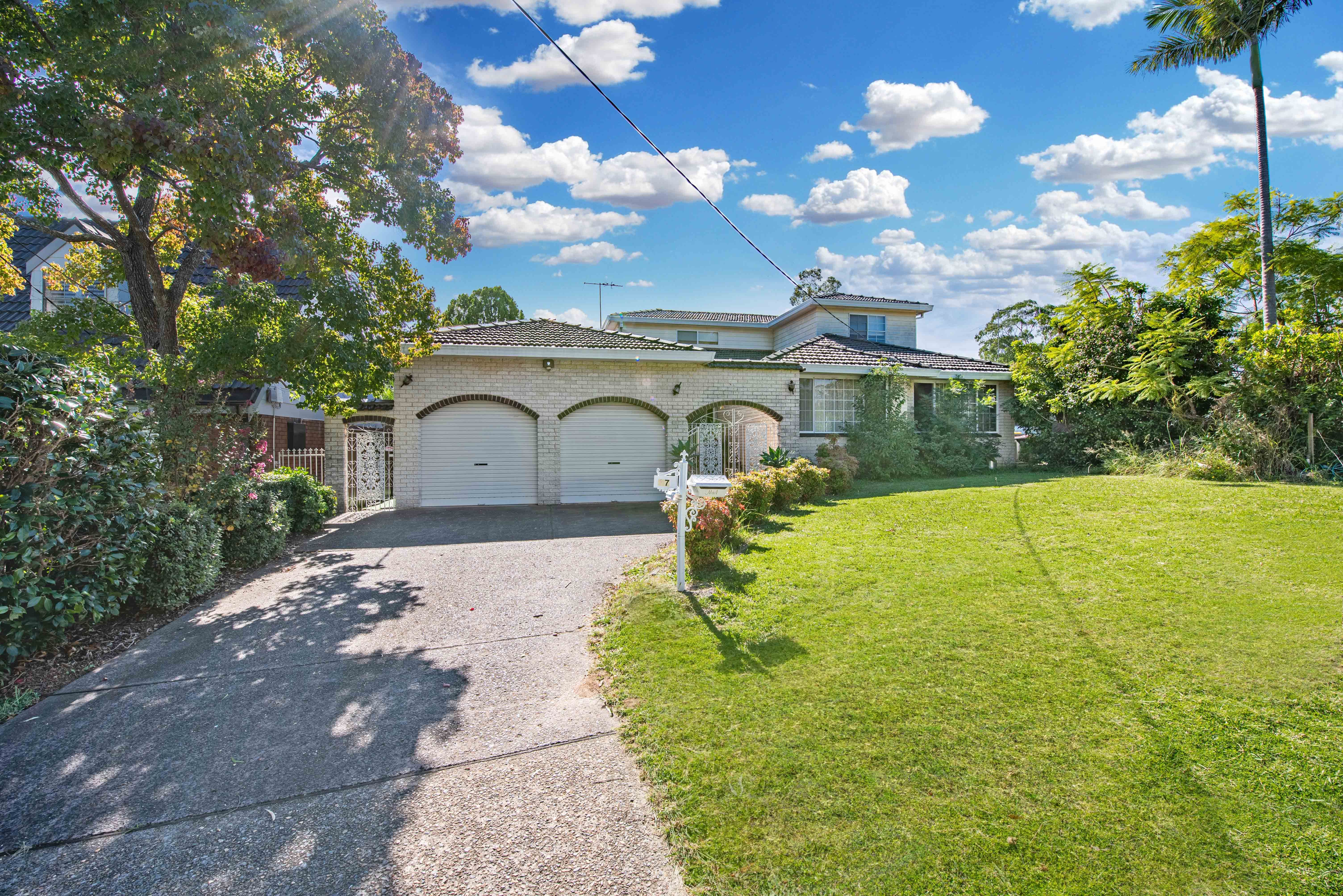 17 Fiona Avenue, Castle Hill, NSW 2154
