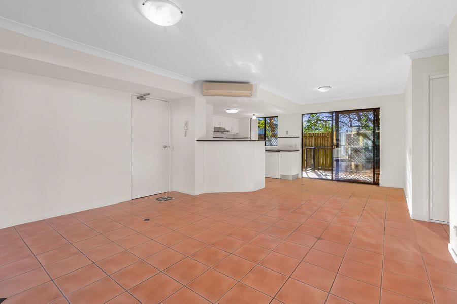 2/18 Whitley Street, Mount Gravatt East, QLD 4122