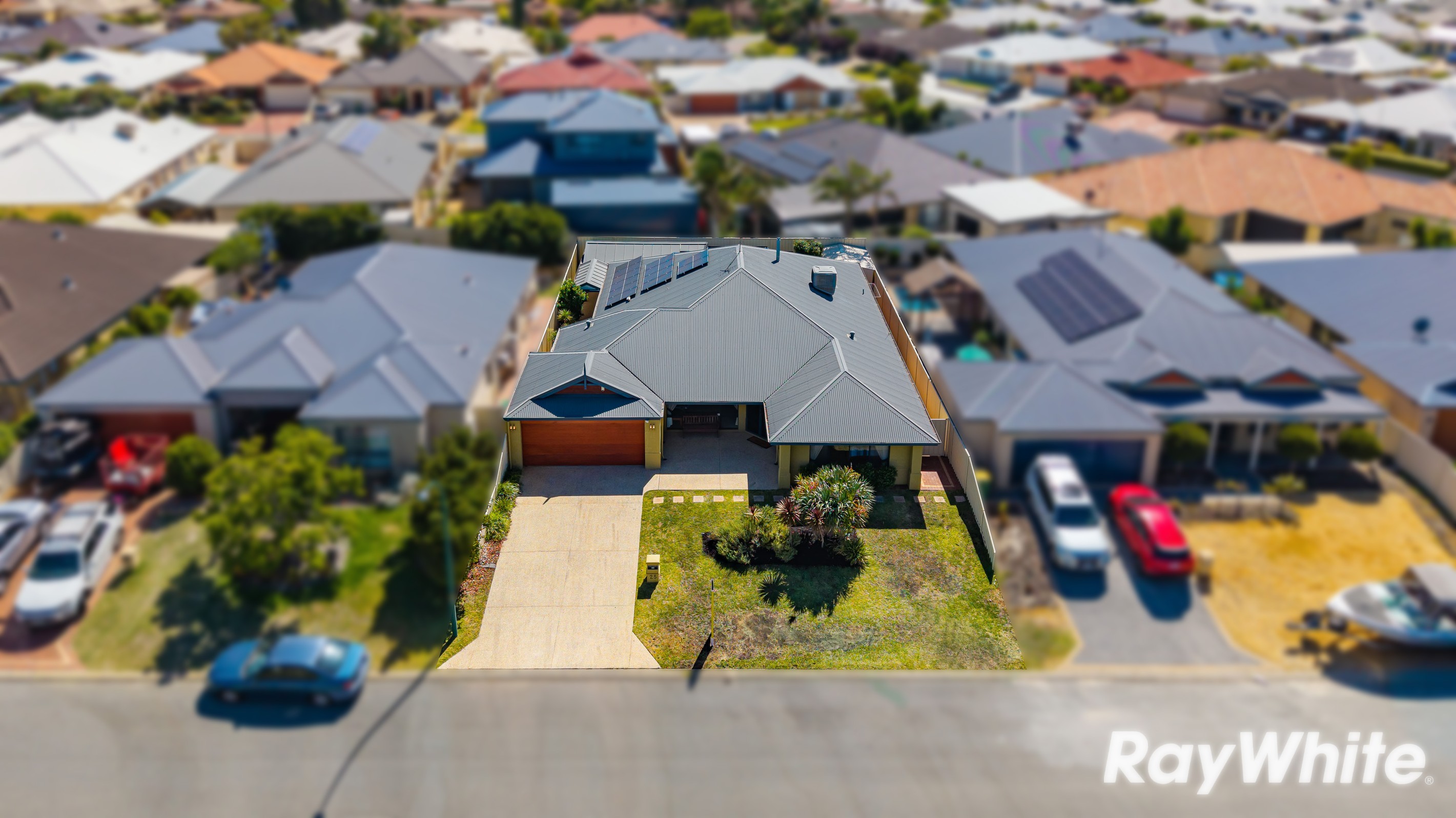 25 Petit Loop, Dudley Park, WA 6210