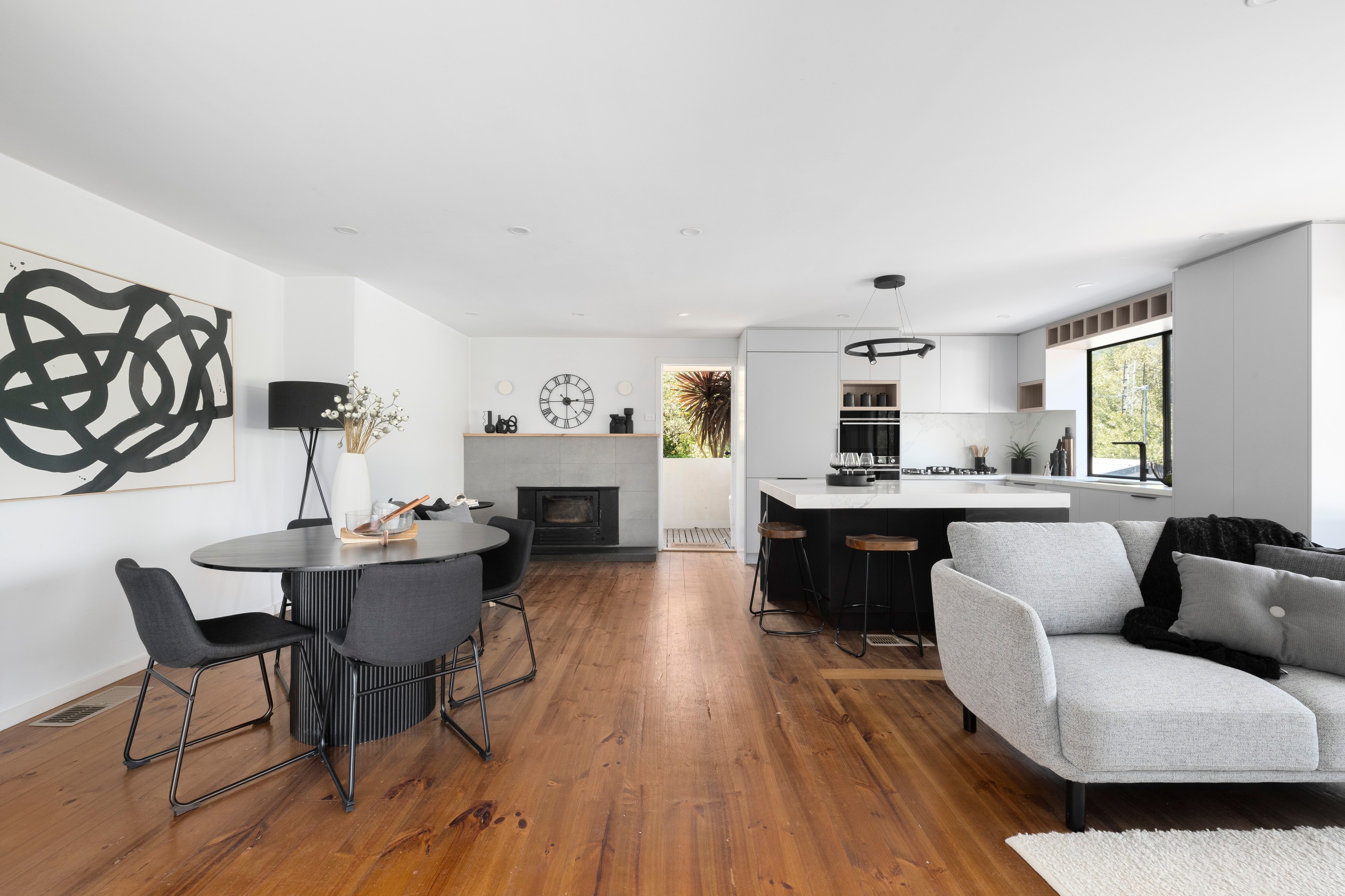 15 Anne Road, Woodend, VIC 3442