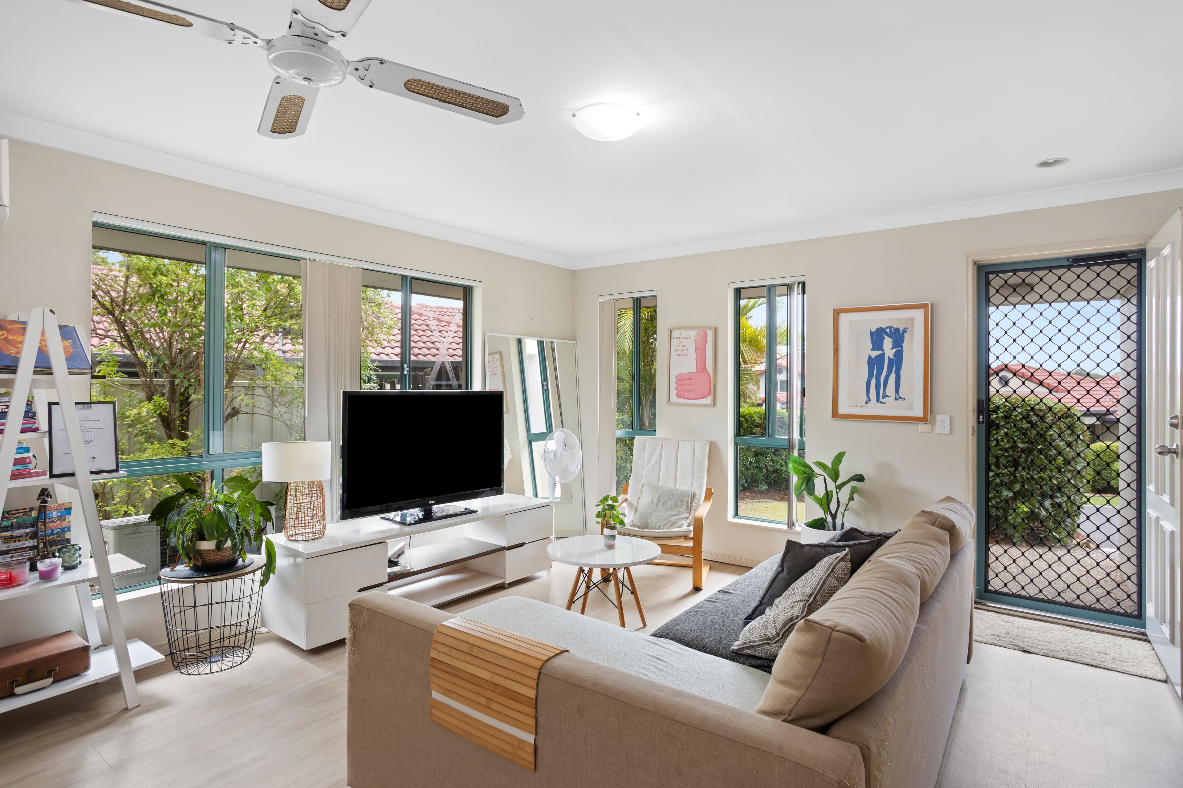 14/6 Buddy Holly Close, Parkwood, QLD 4214