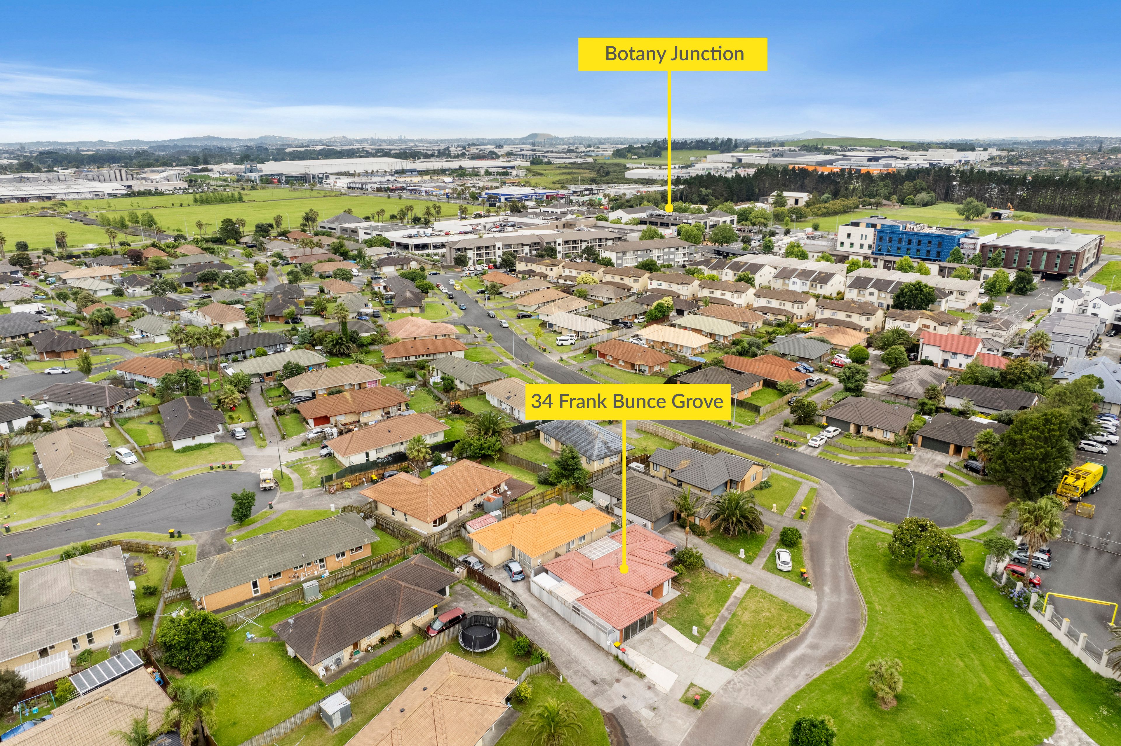 34 Frank Bunce Grove, Flat Bush, Manukau City