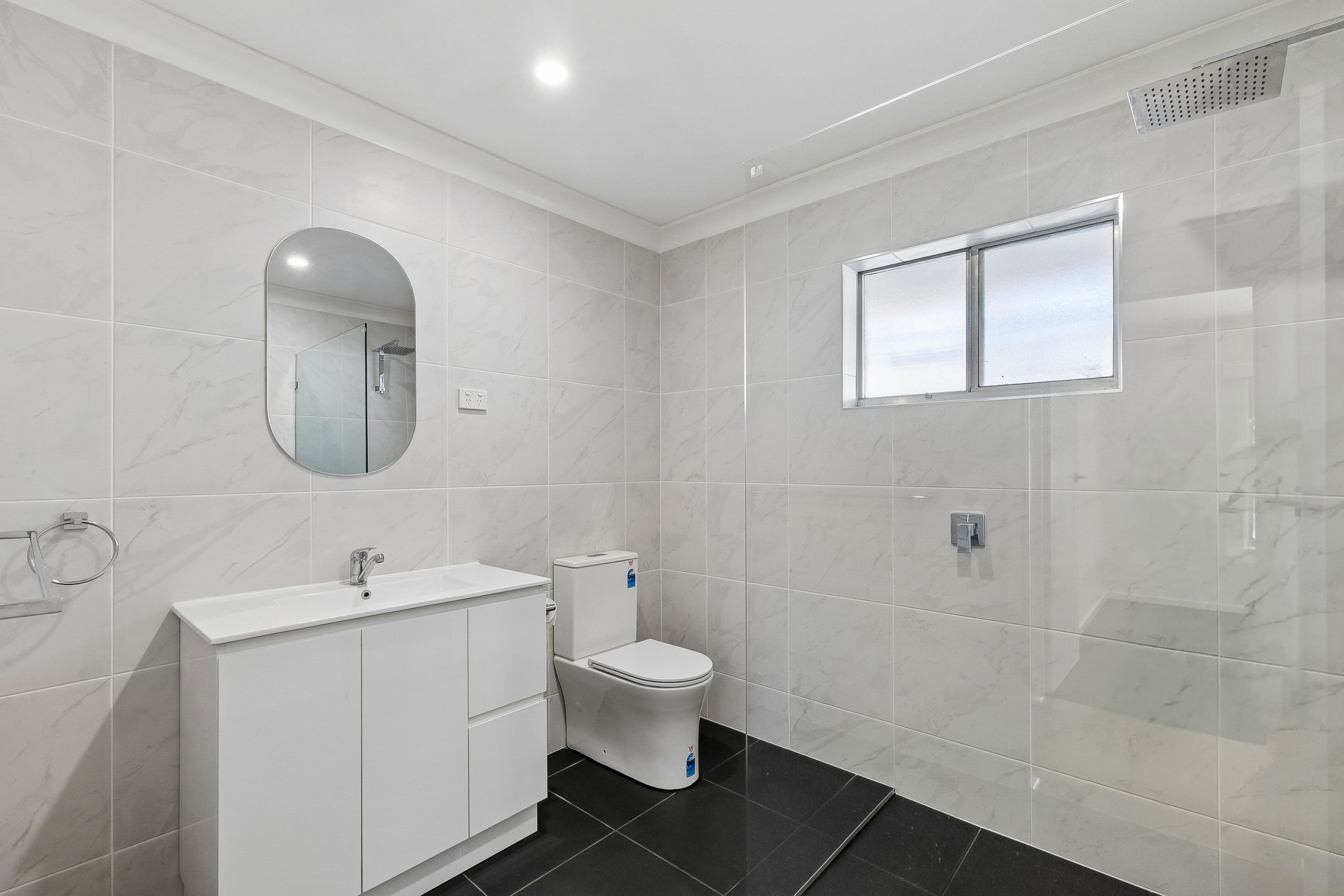 2/1A Arthur Street — photo 8 of 10