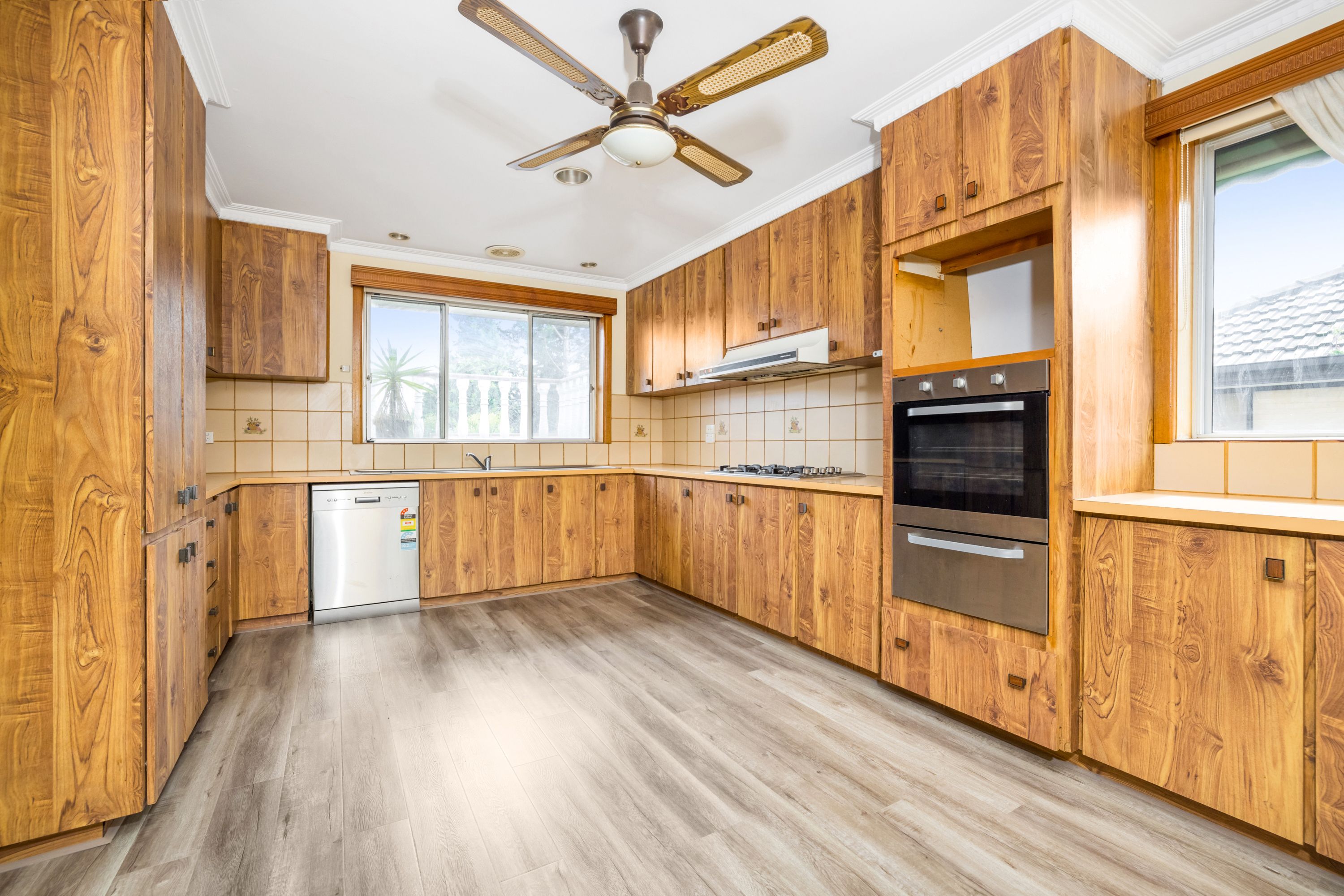 6 Leonard Street, Ashwood, VIC 3147