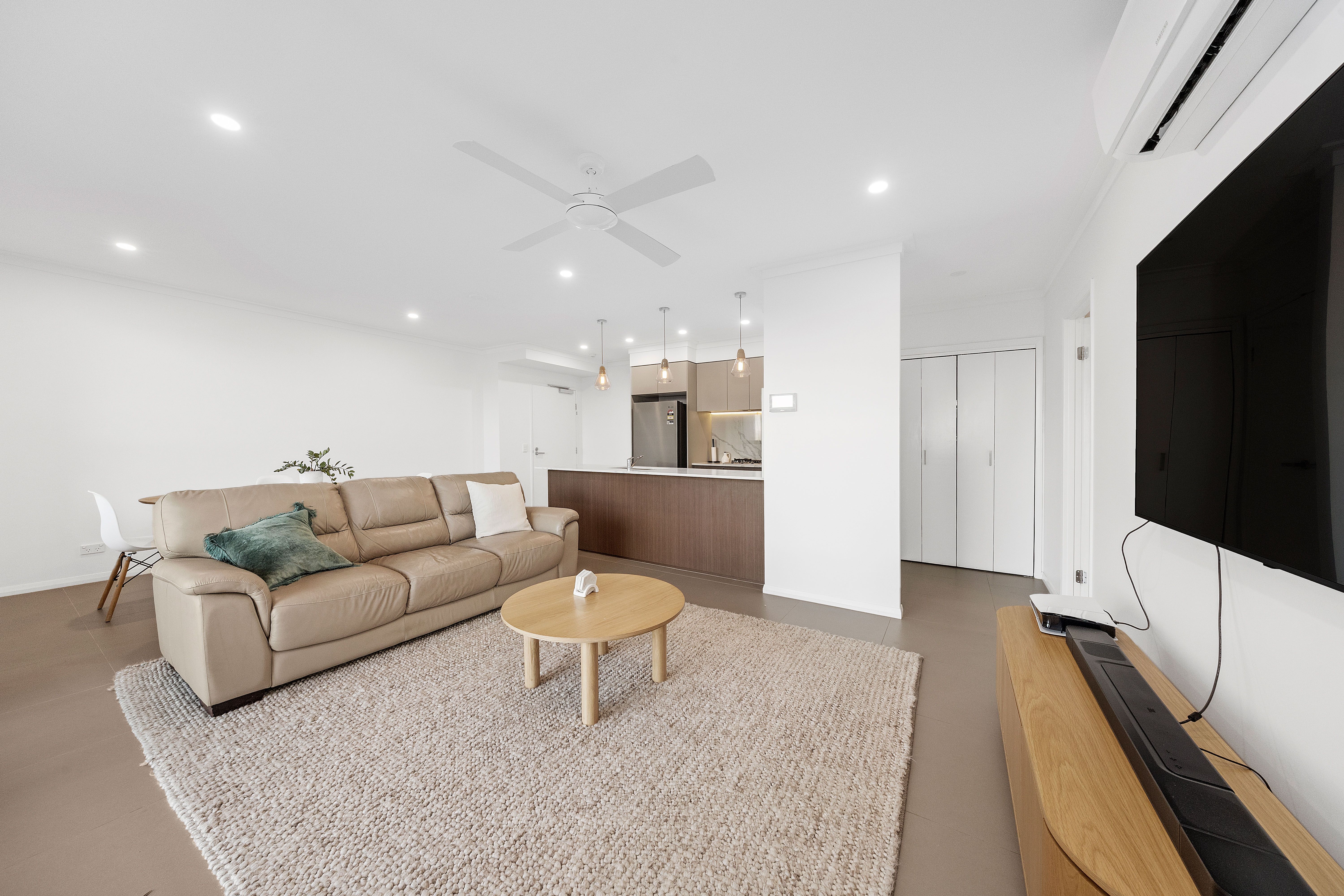 608/6 Algar Street — photo 6 of 16