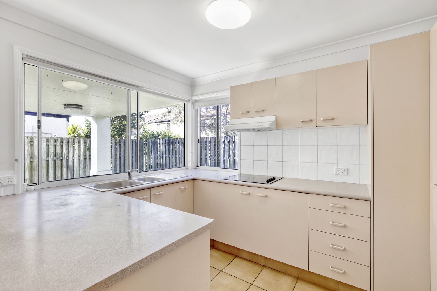 12 Oxbridge Chase, Arundel, QLD 4214