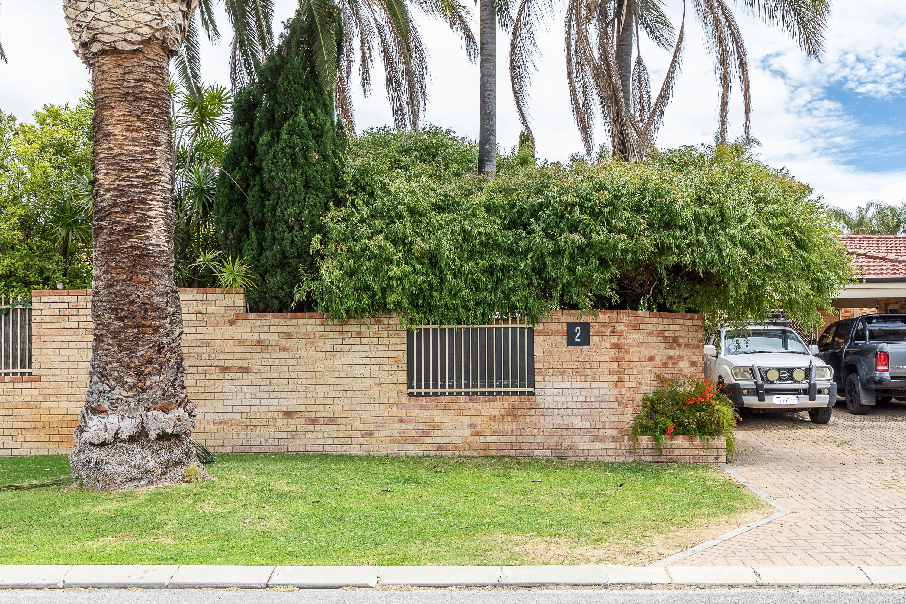 2/15 Jugan Street — photo from Ray White Inner North