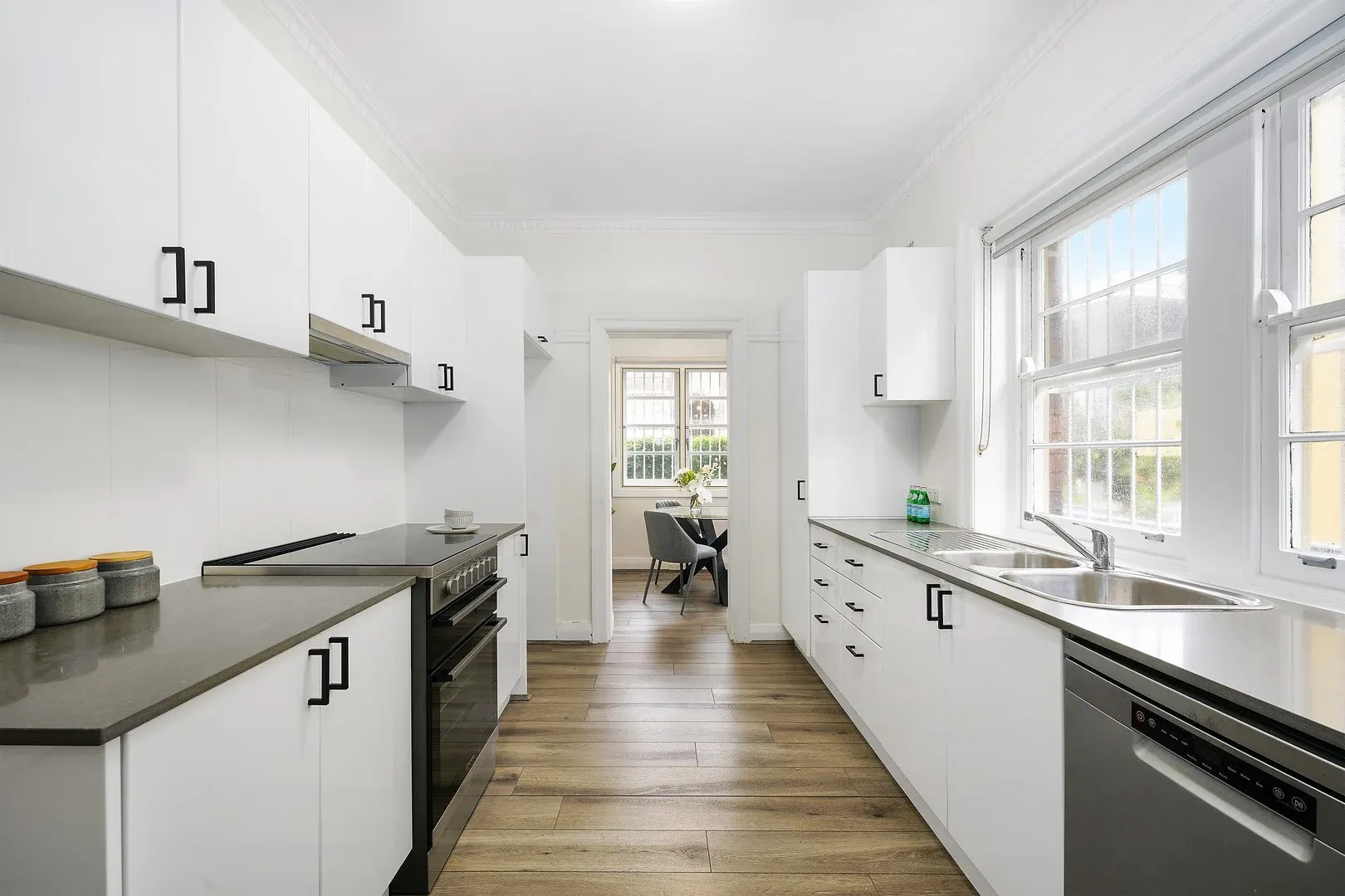 1/3 Pinehill Avenue — photo from Ray White Double Bay