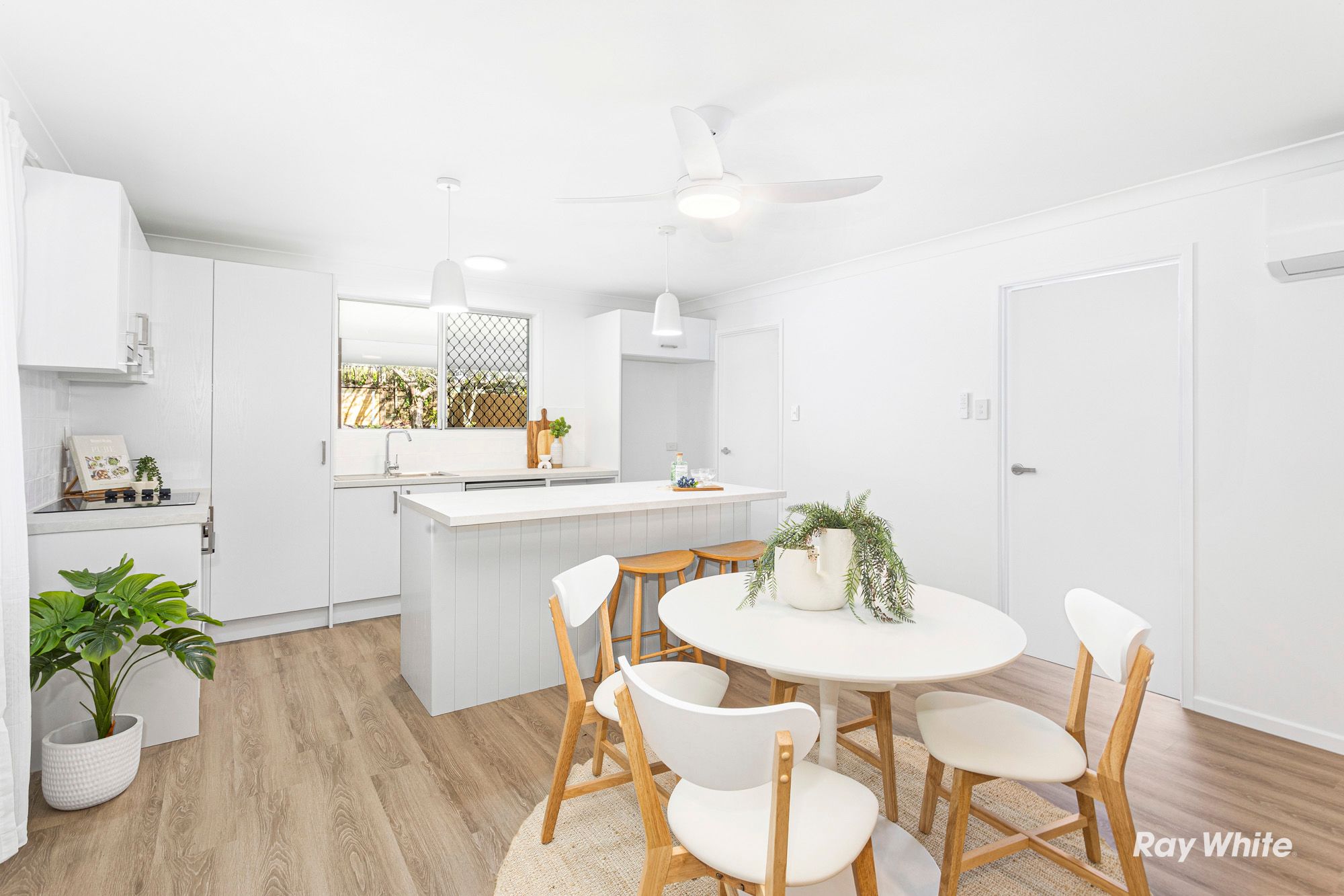 14 Birdwood Avenue — photo 6 of 22
