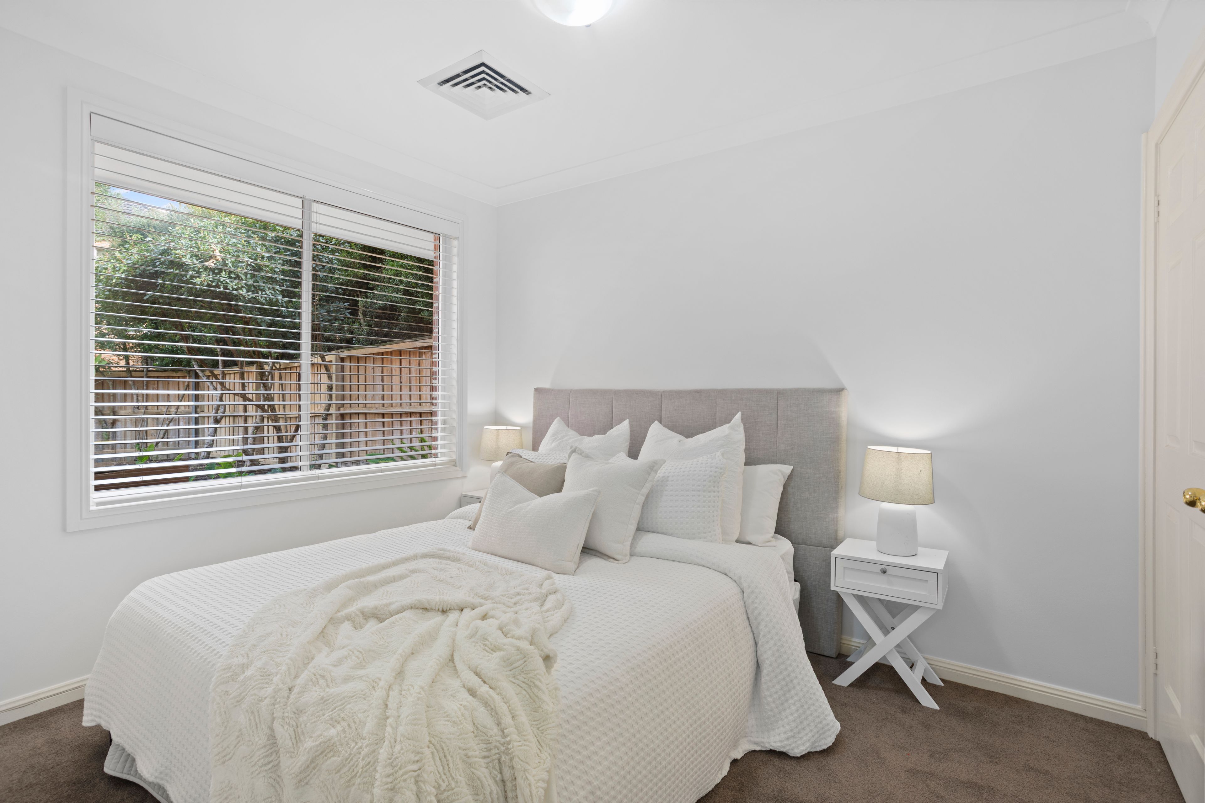 32 St Pauls Avenue — photo 12 of 21