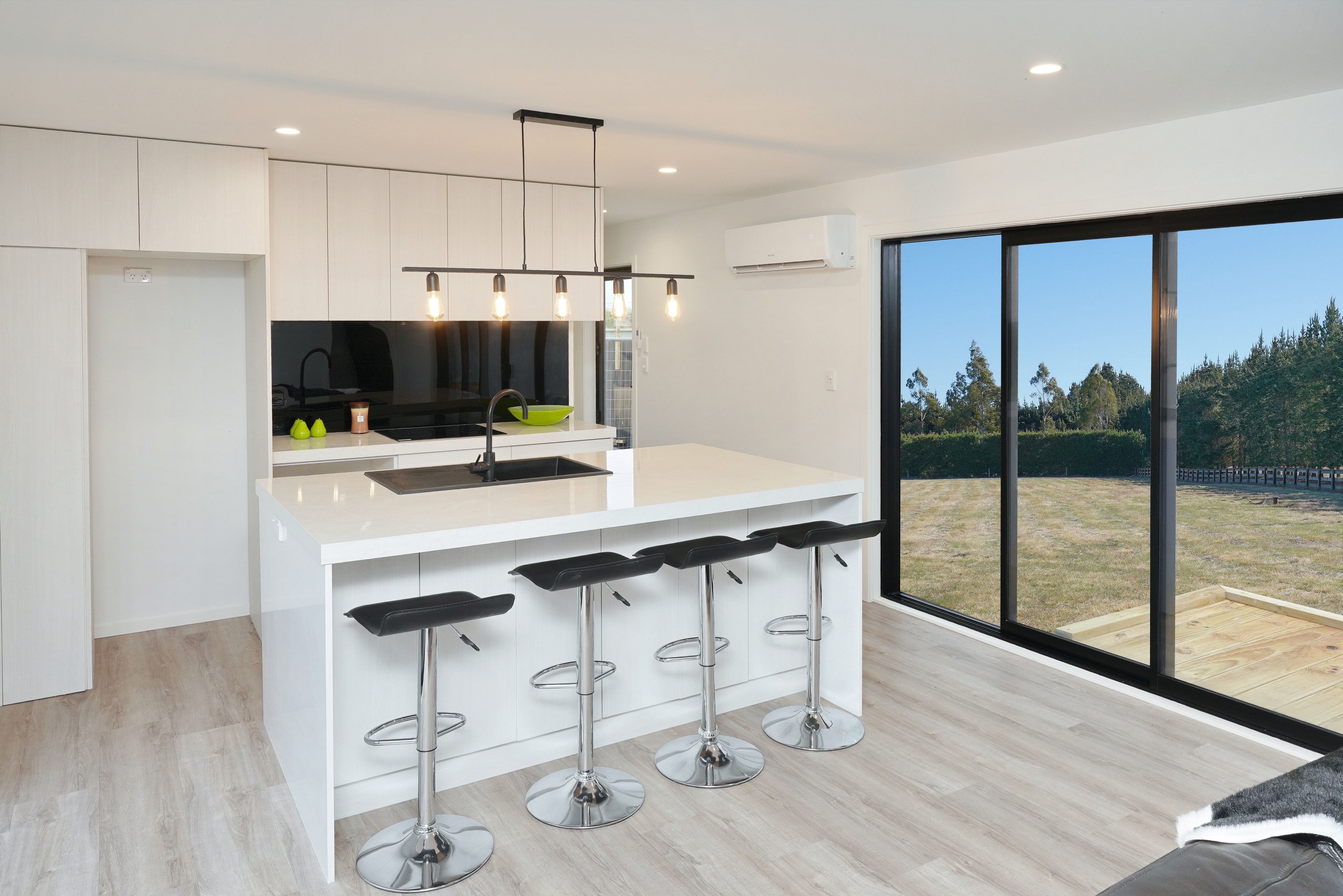 22 Bowmaker Crescent, Ravenswood,