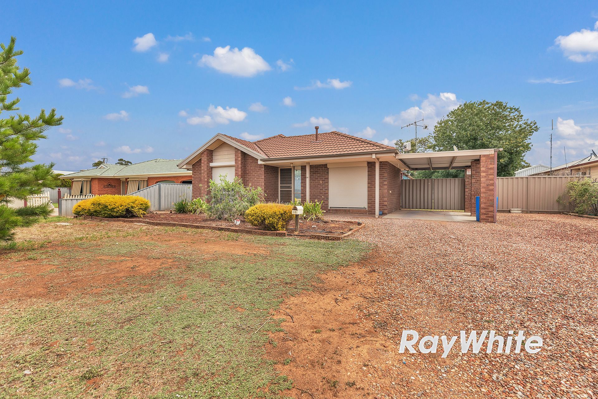 38 Kerford Street, Rochester, VIC 3561