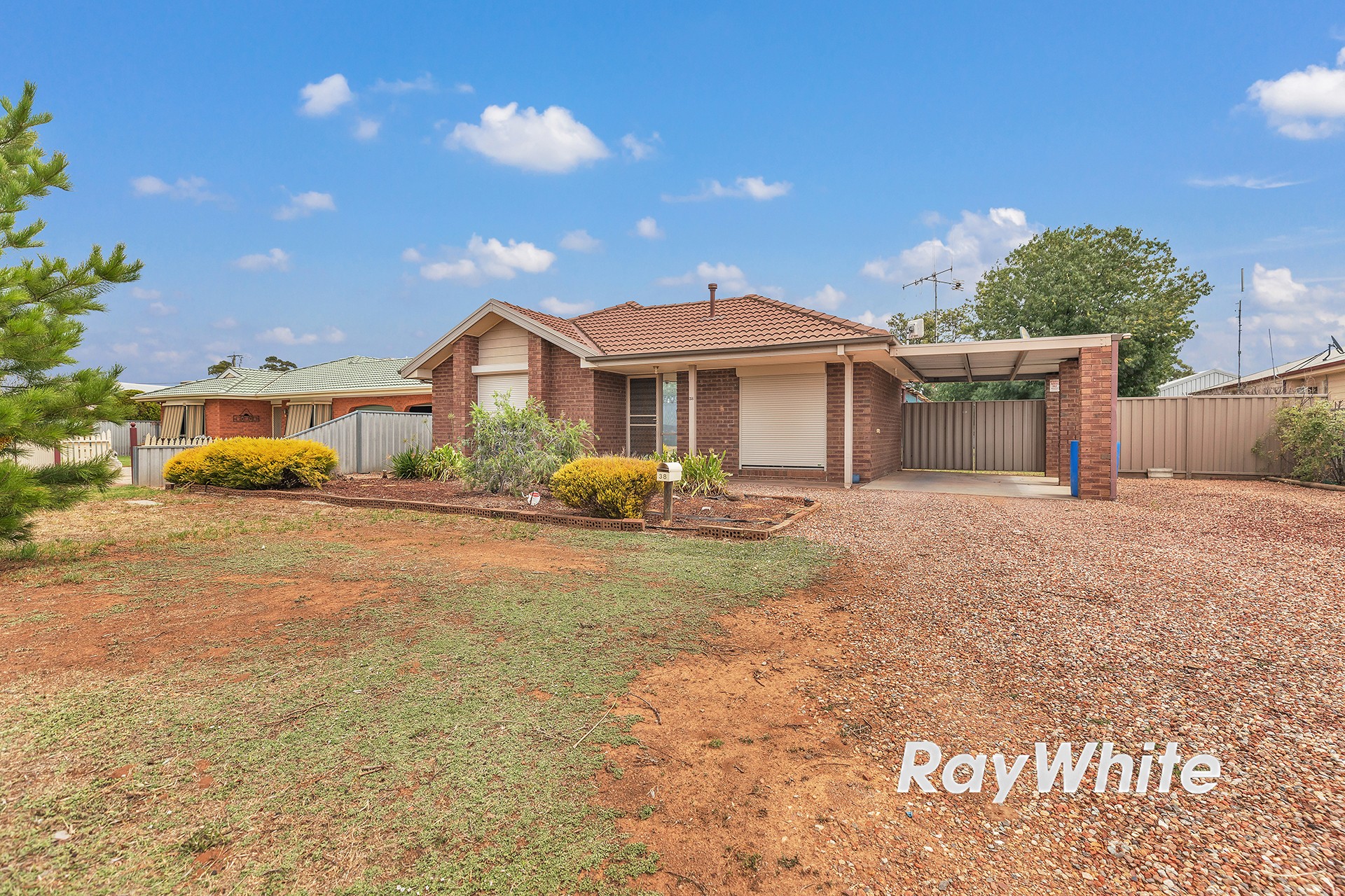 38 Kerford Street, Rochester, VIC 3561