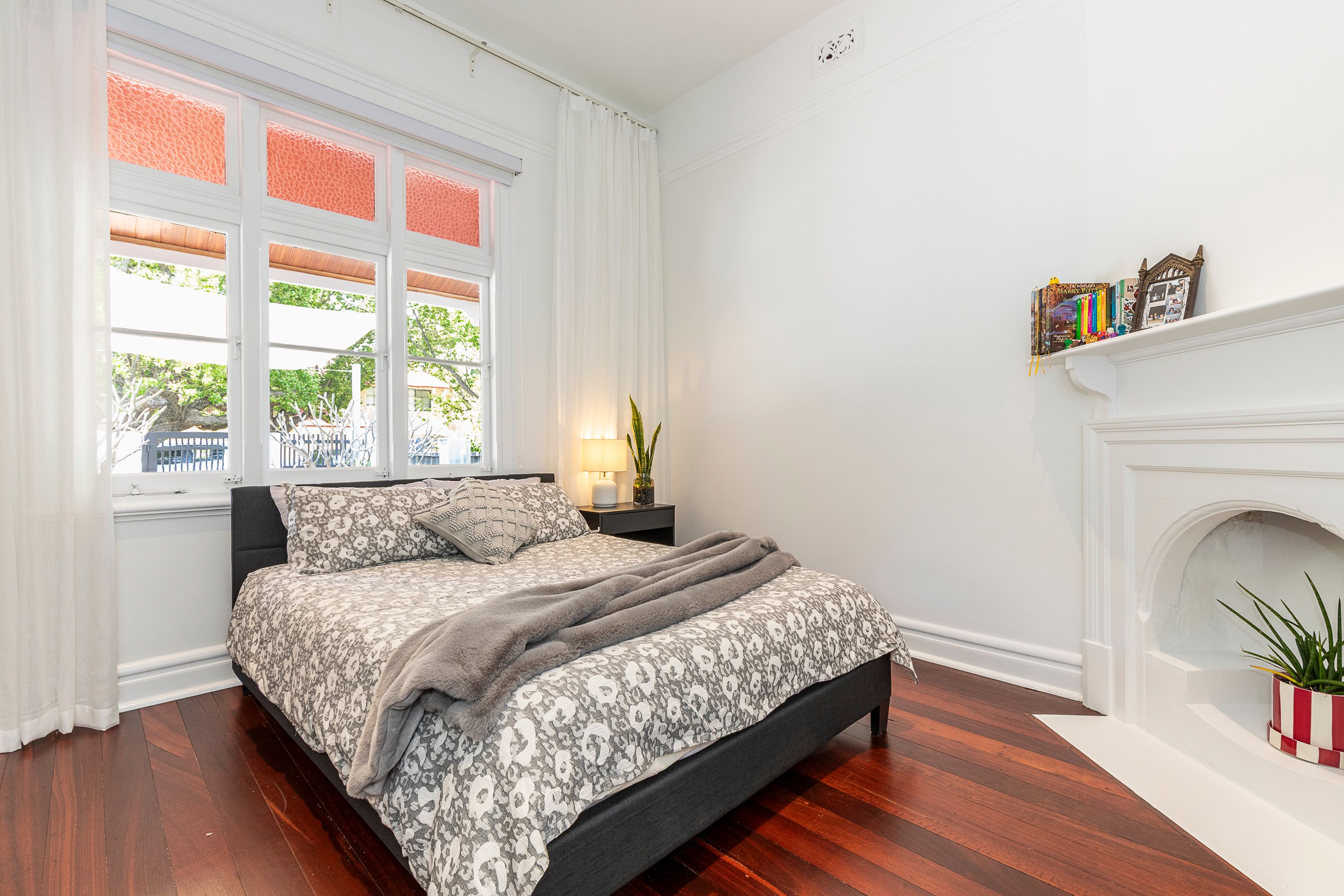 3 Chertsey Street — photo 10 of 25
