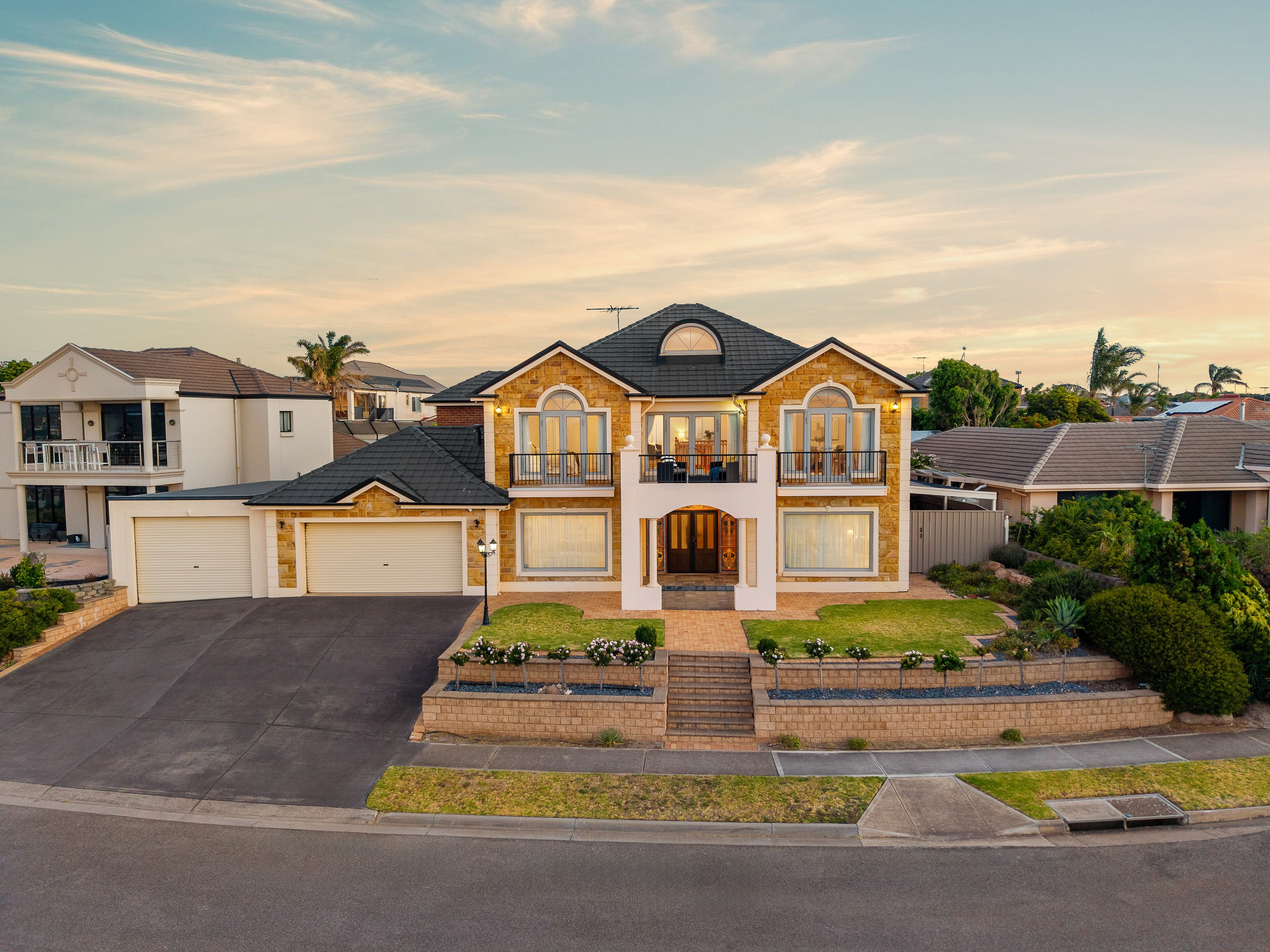 14 Petrel Close, Hallett Cove SA 5158