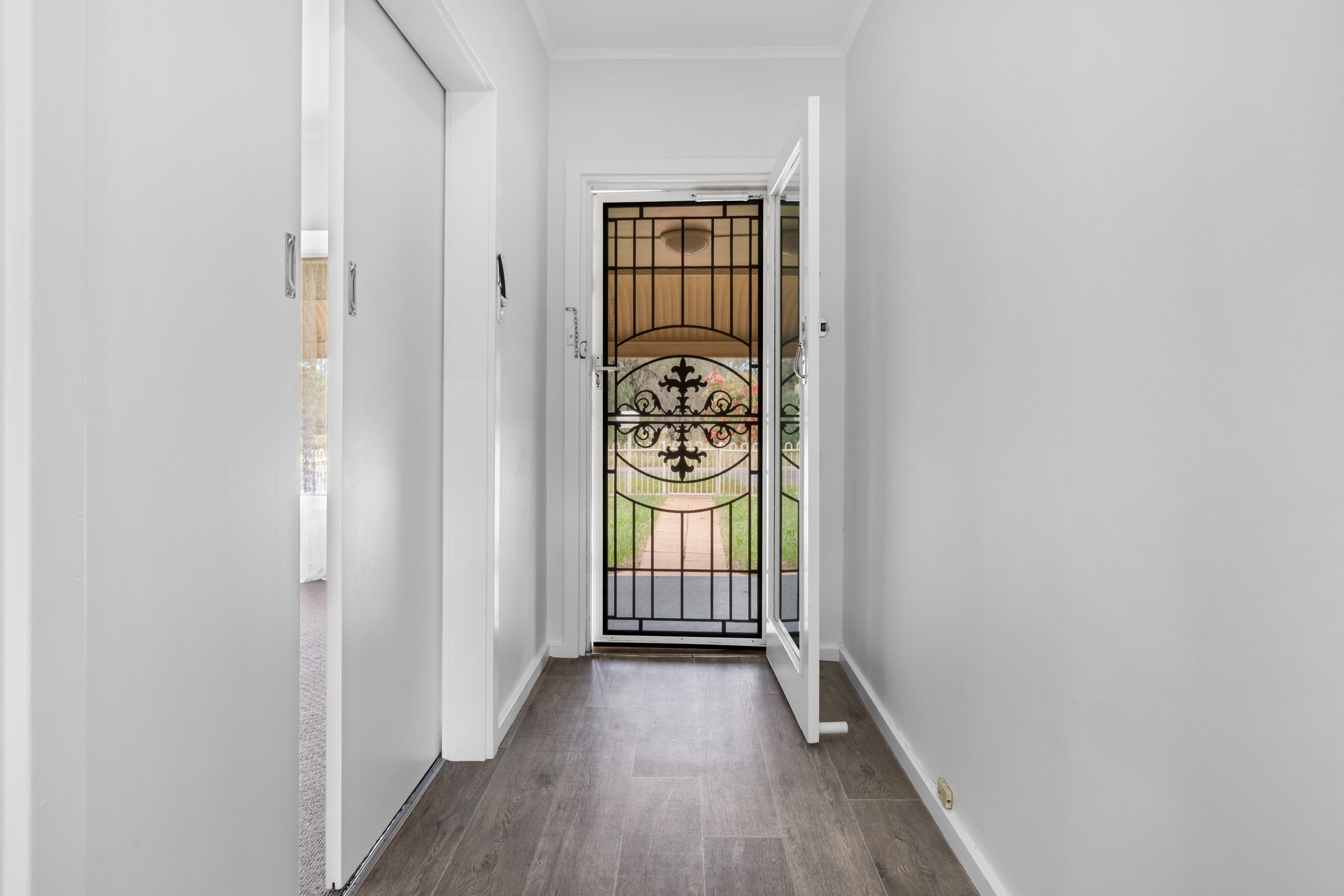 24 Marcian Avenue — photo 5 of 24