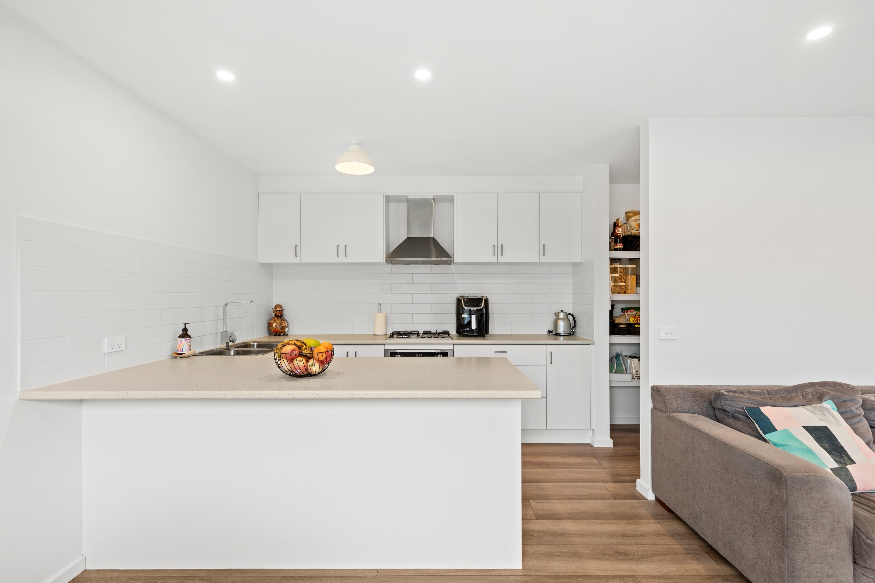 2/69 McClelland Avenue, Lara, VIC 3212