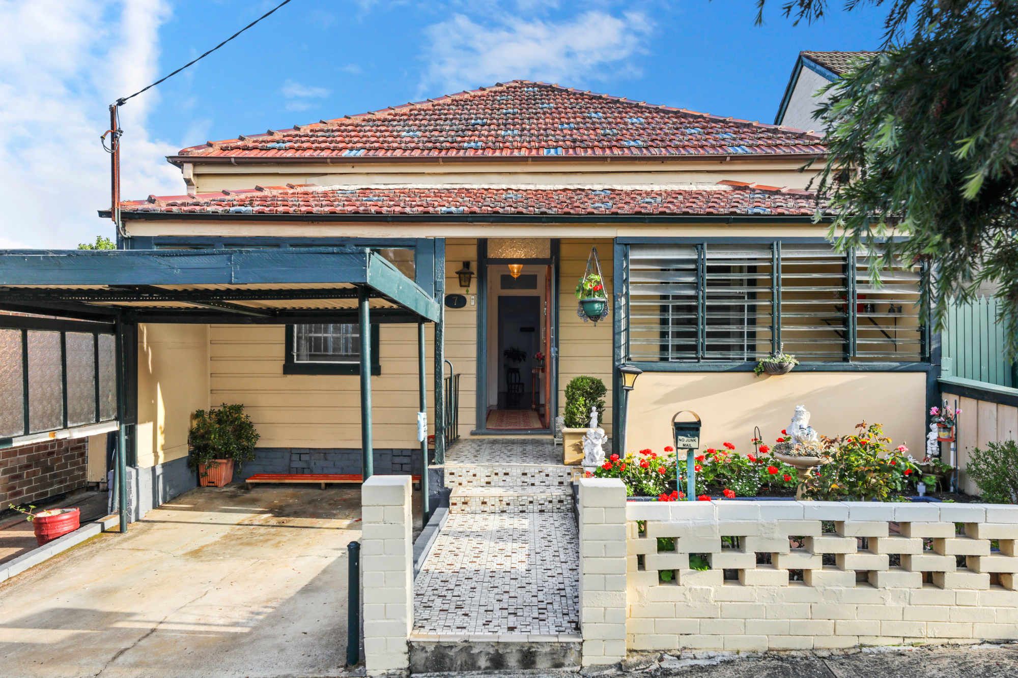 1 Percy Street