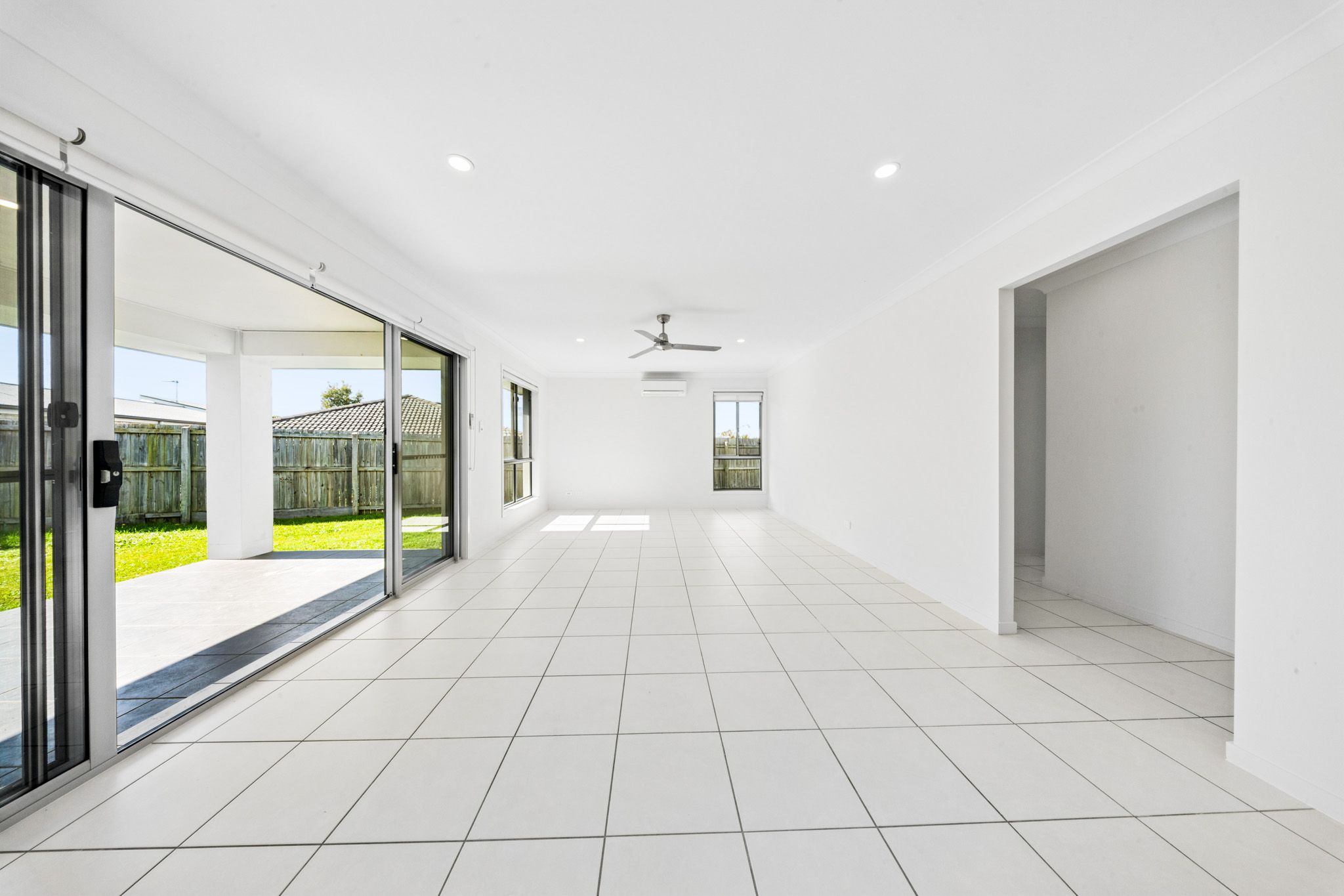 44 Dew Street — photo 7 of 24