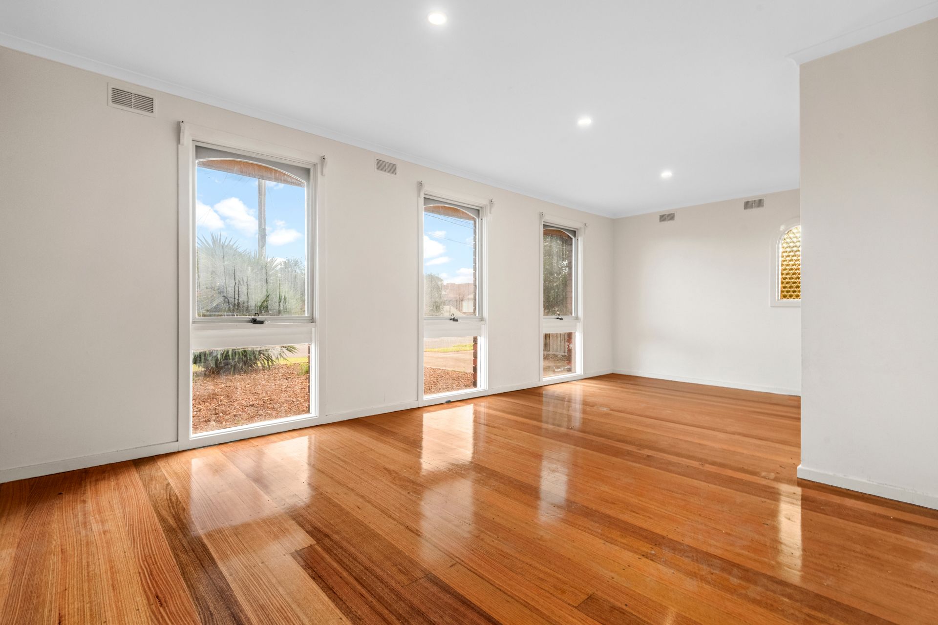 22 Bourke Road, Melton South, VIC 3338