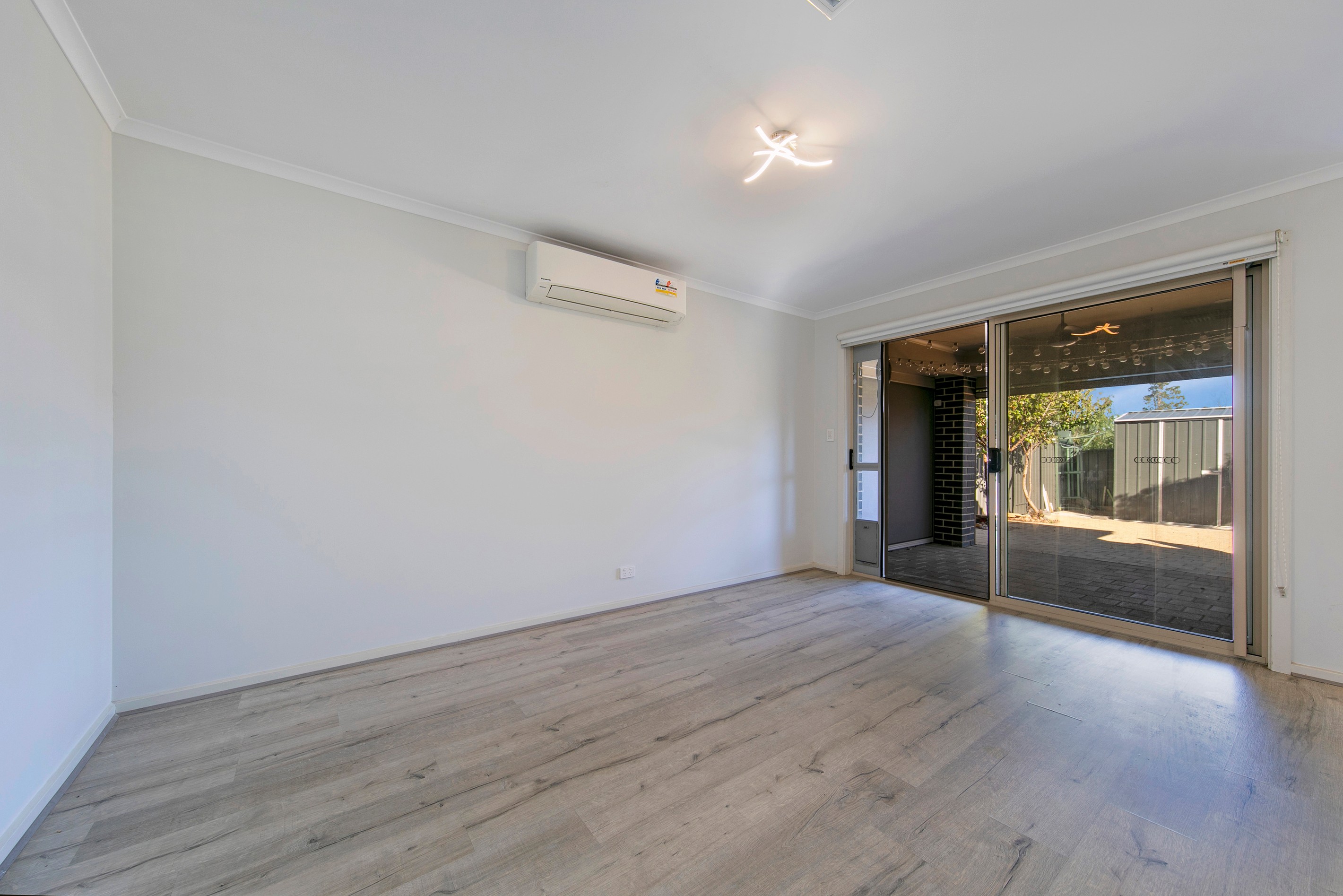 2/15 Holland Way, Evanston, SA 5116