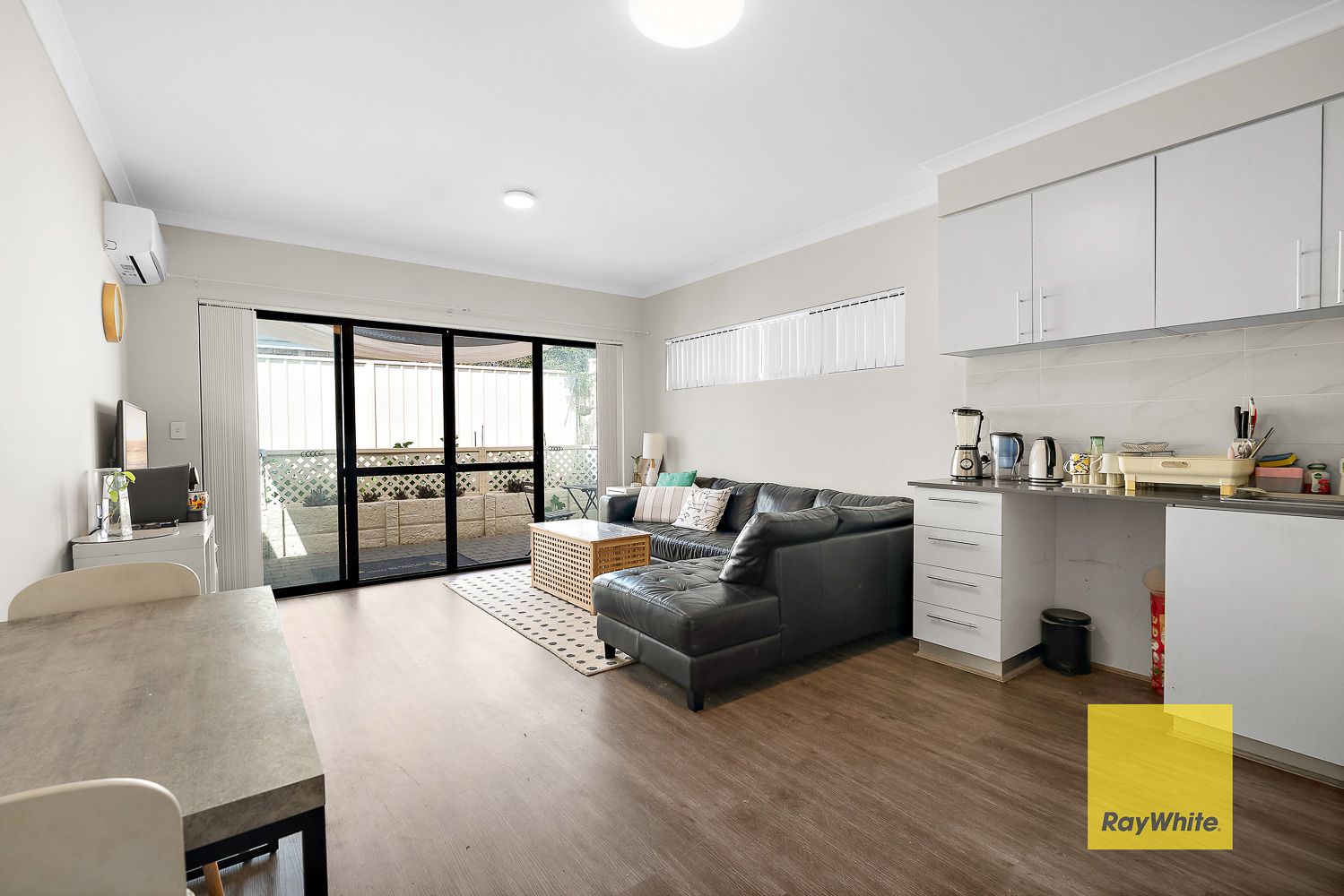 1/3 Kidman Court — photo 3 of 12