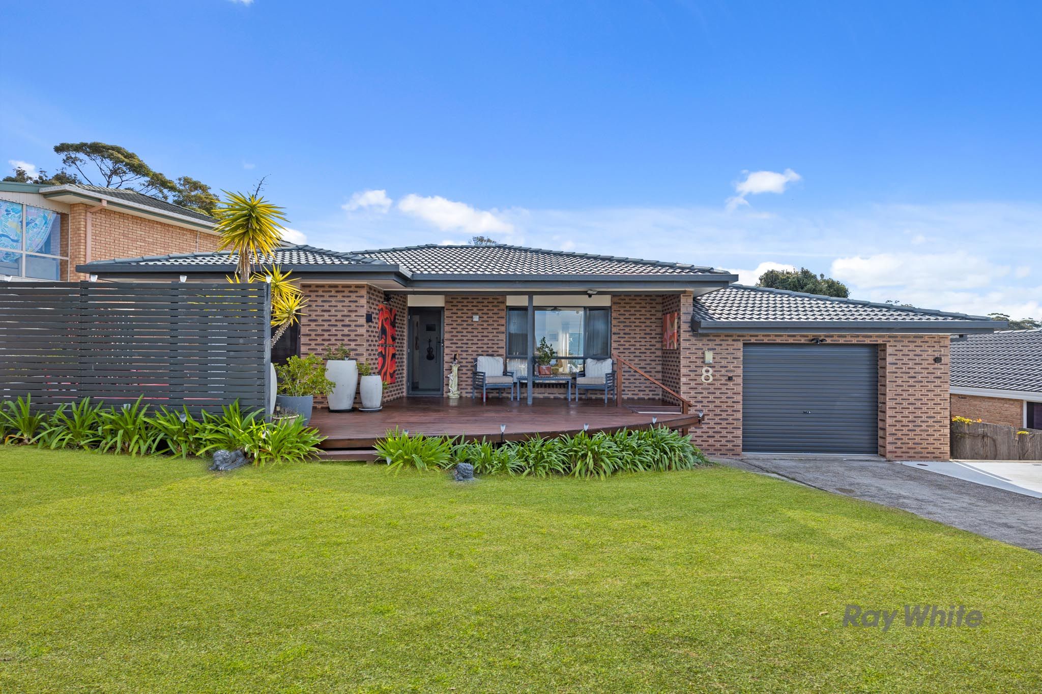 8 Wills Crescent — photo 21 of 30