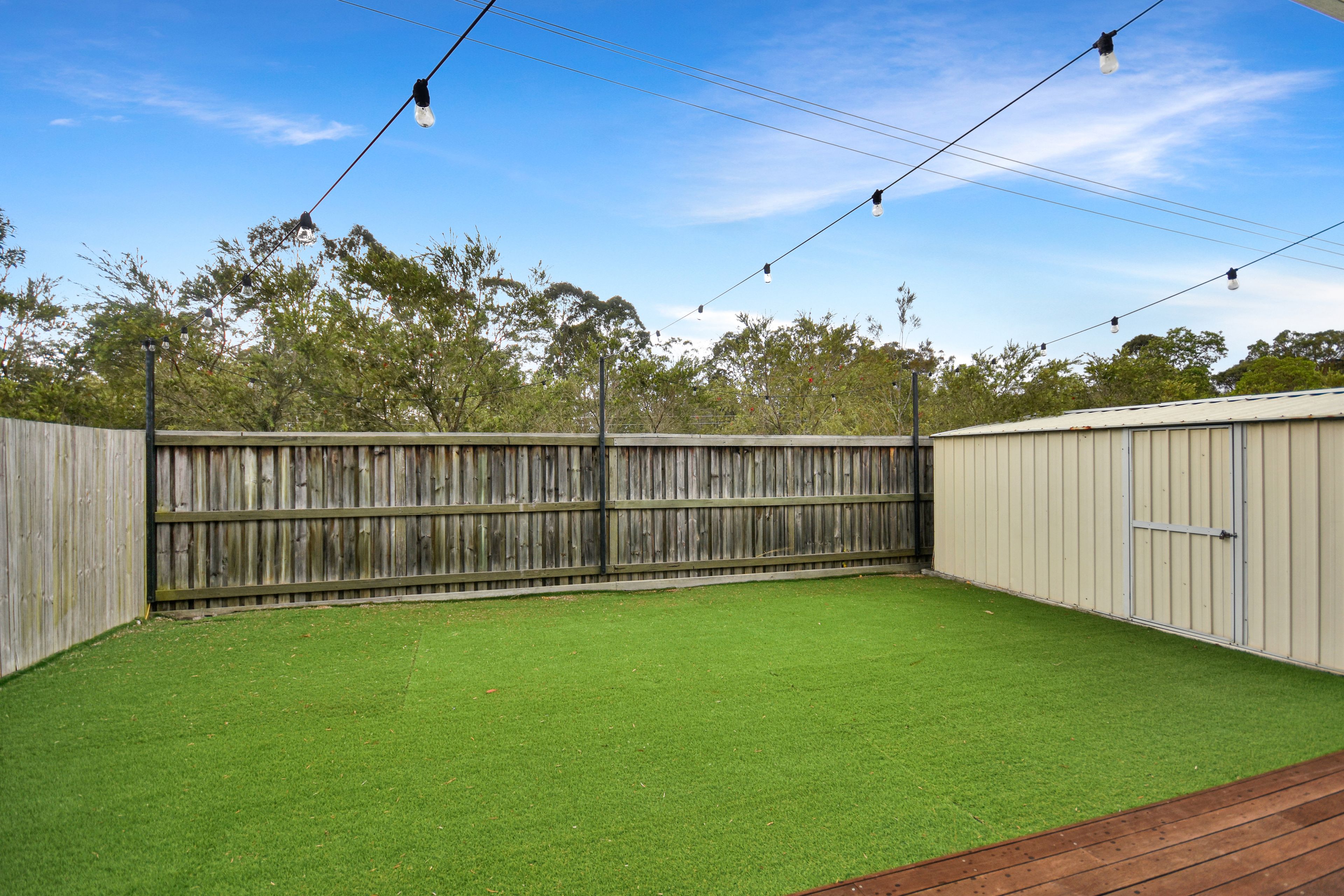 21 Sanctuary Crescent — photo 17 of 18