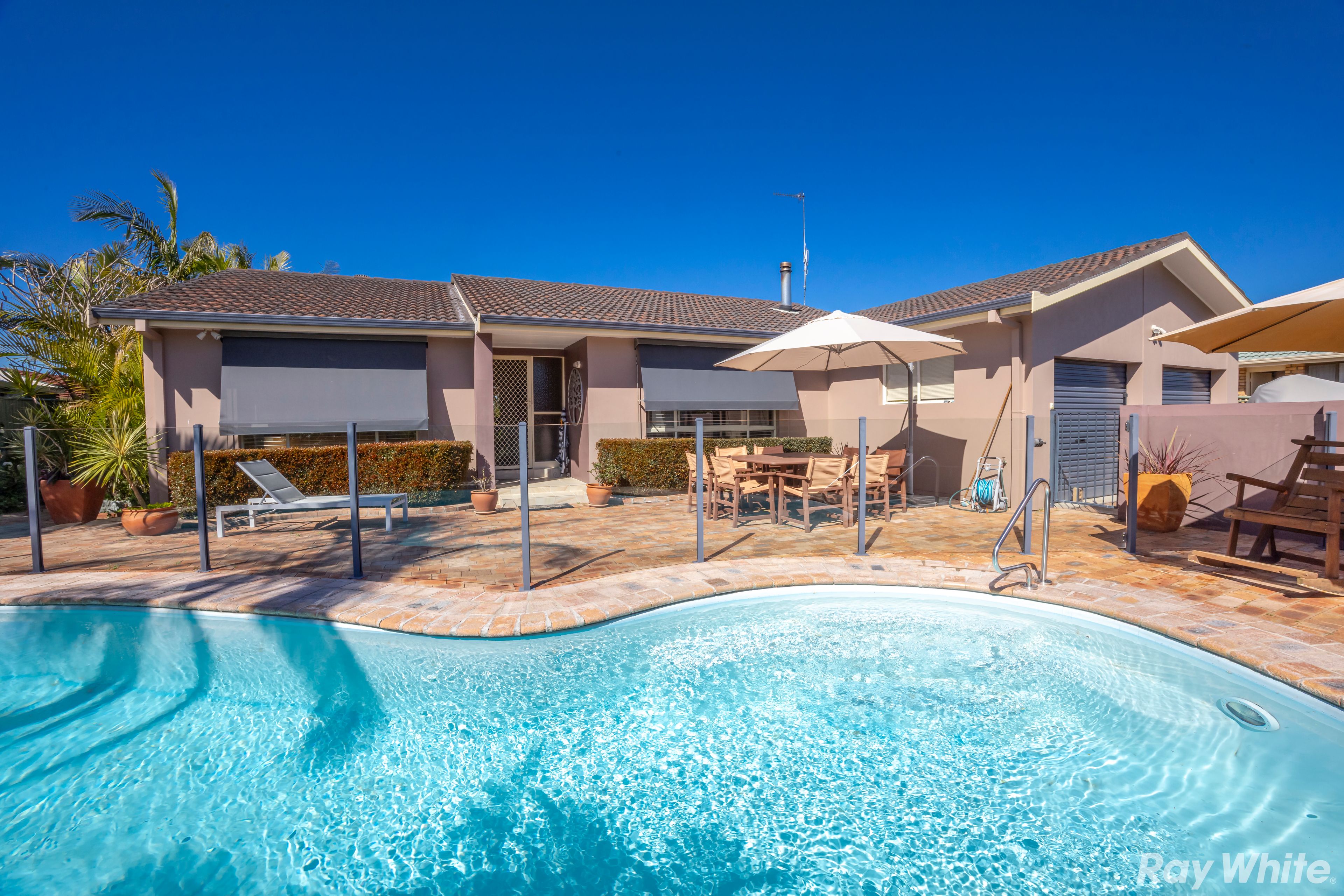 8 Palmway Crescent , Tuncurry NSW 2428