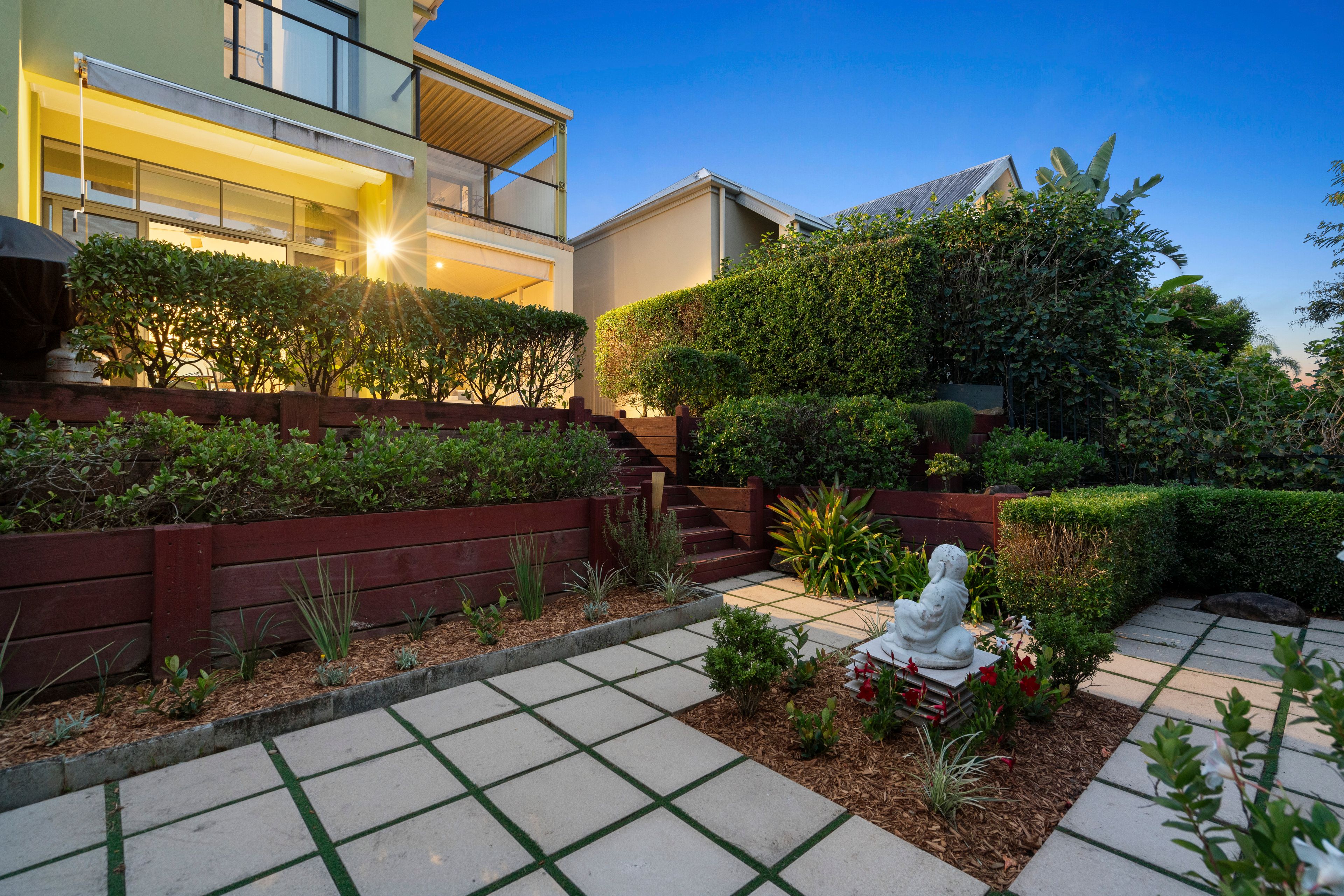 2002/1 The Vistas Drive, Carrara, QLD 4211