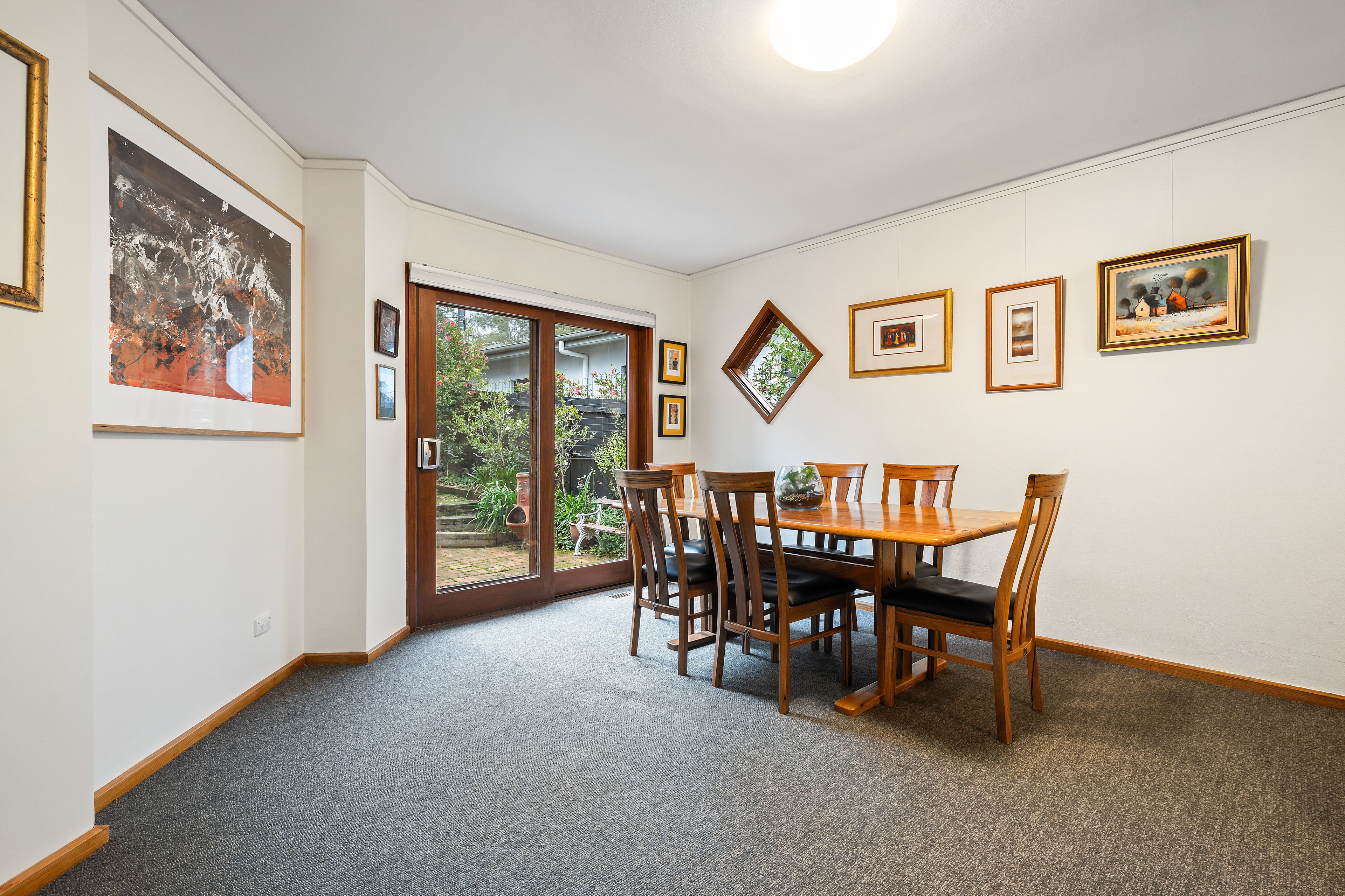 21 Blackbutt Street — photo 10 of 28