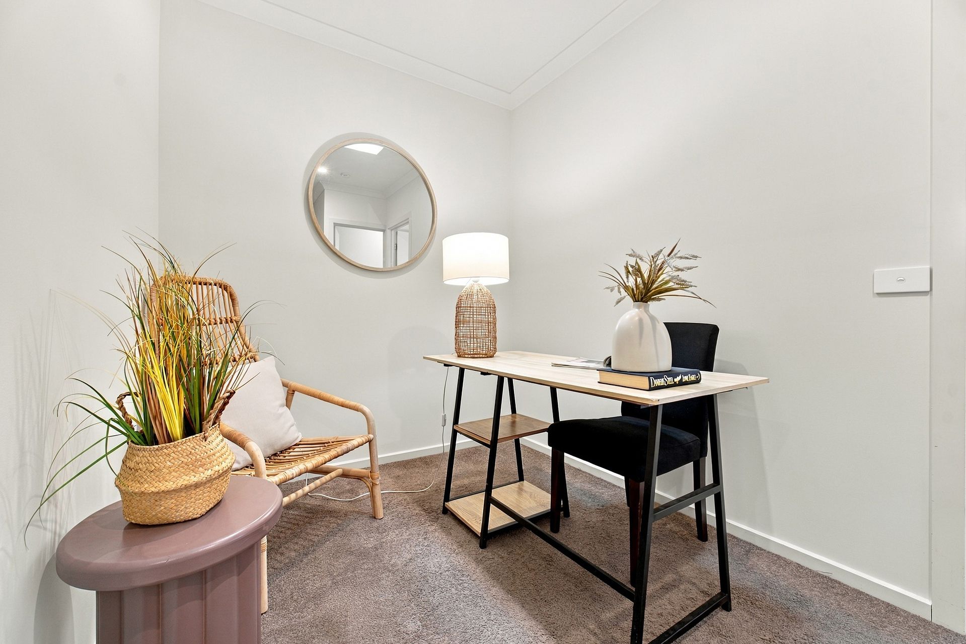 28 Demmie Mews — photo 11 of 17