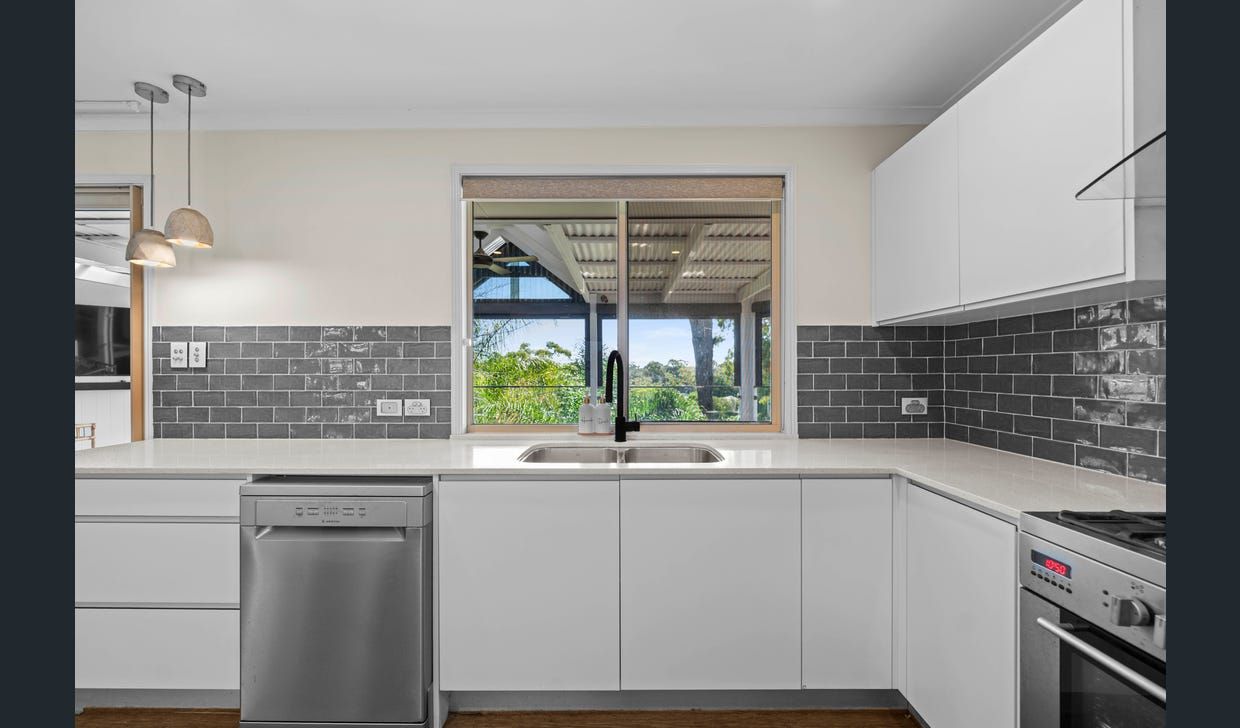 90 Avocado Street — photo 7 of 30