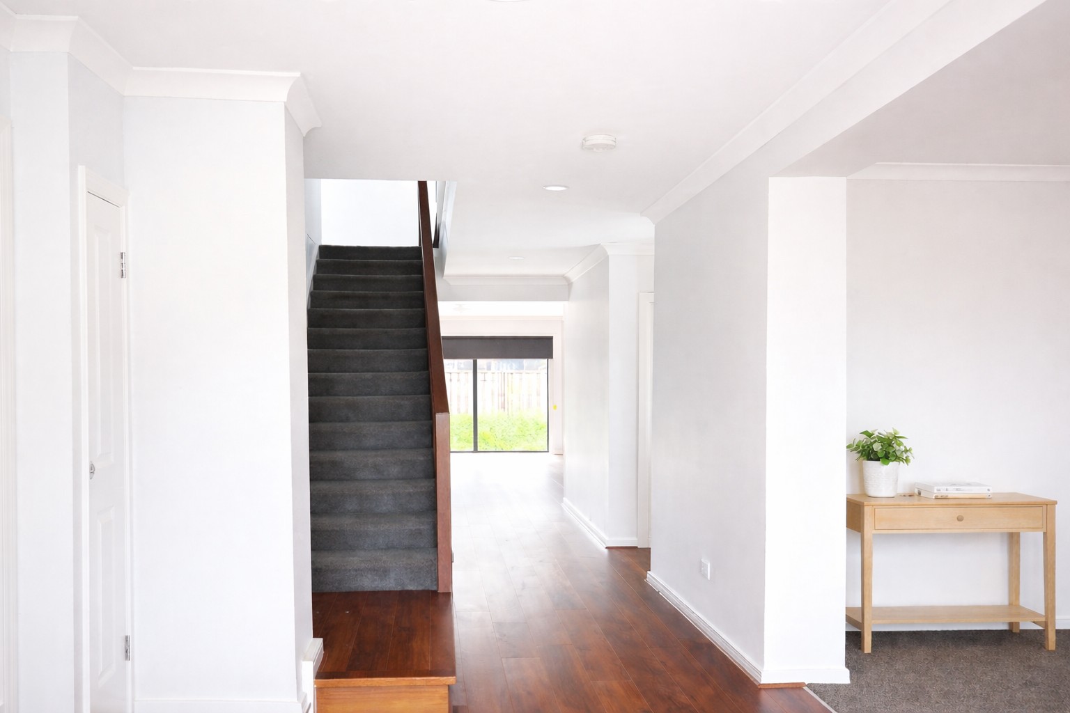 9 Kangaroo Crescent, AINTREE, VIC 3336