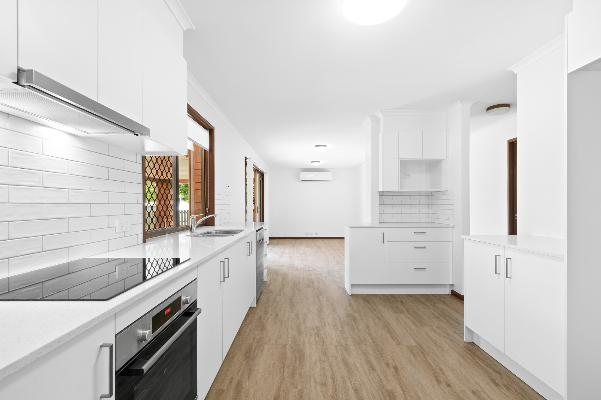 48 Banwell Crescent, Carindale, QLD 4152