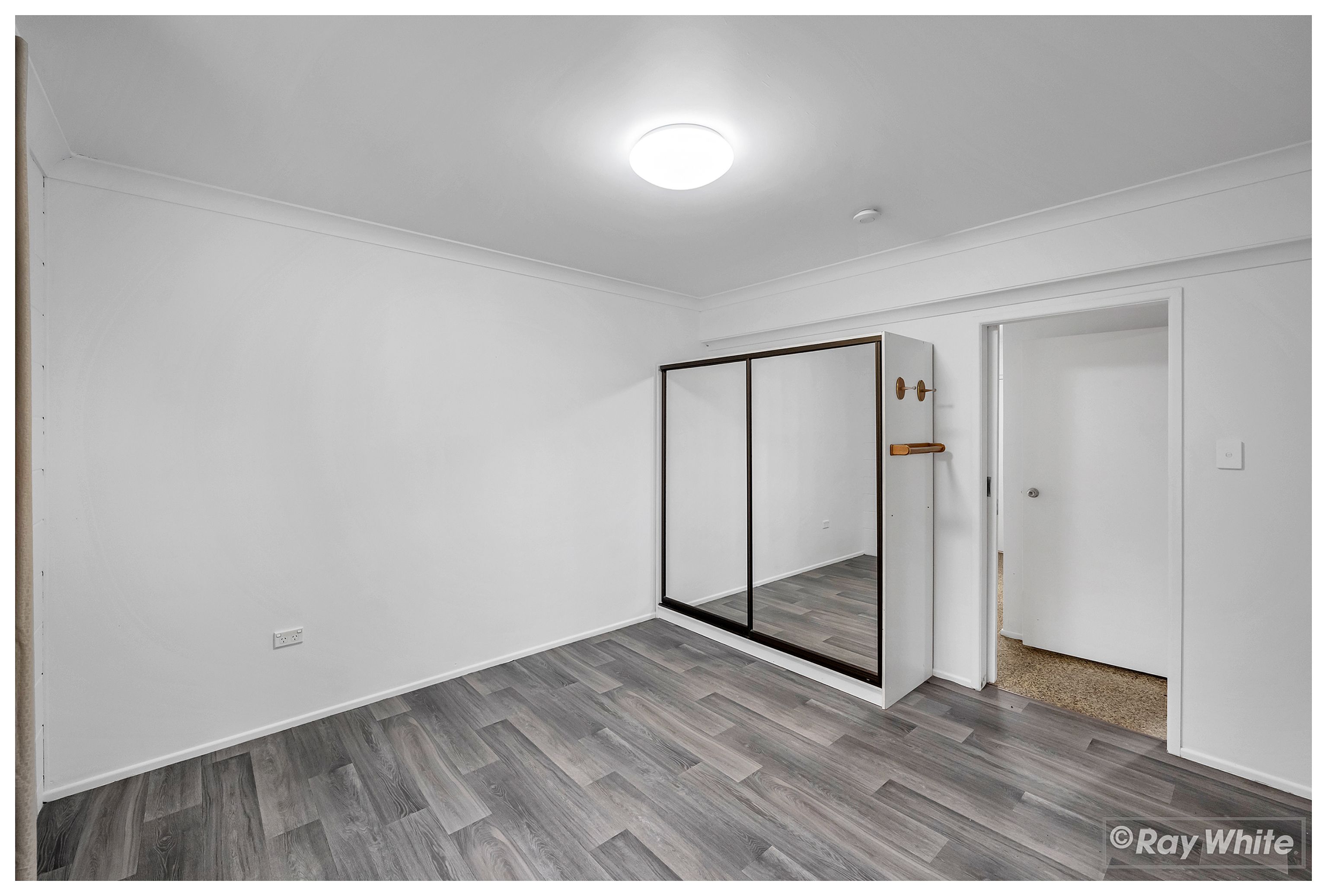 22 Pfitzemaier Street — photo 15 of 29
