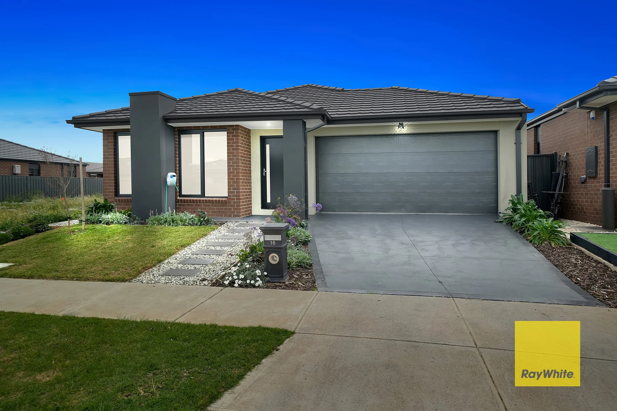 16 Hansel Drive, Werribee, VIC 3030