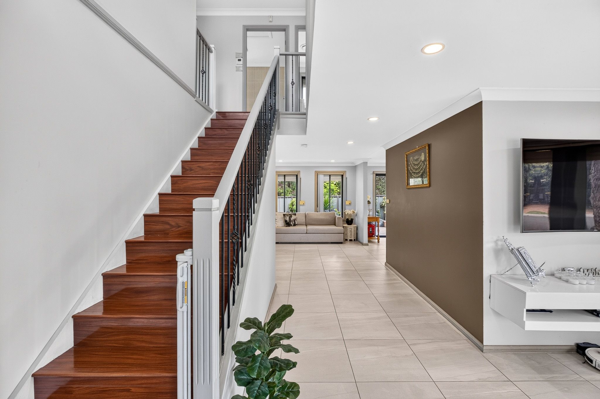 8 Marjorie Close — photo 11 of 25