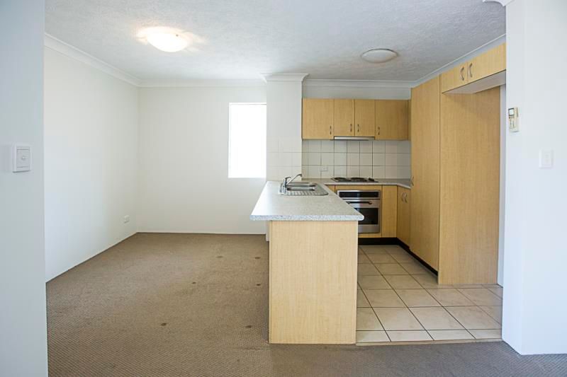 3/3 Norman Street, Southport, QLD 4215