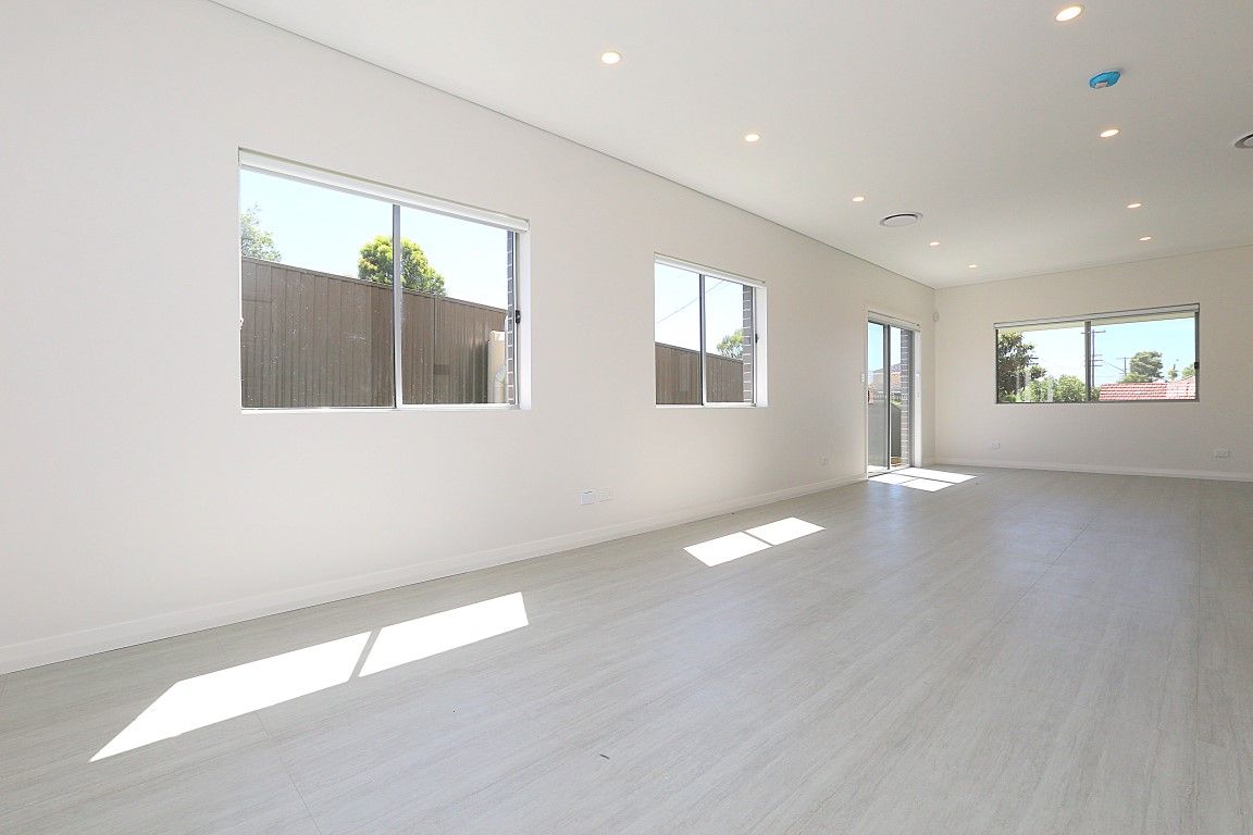 14F Glassop Street, Bankstown, NSW 2200