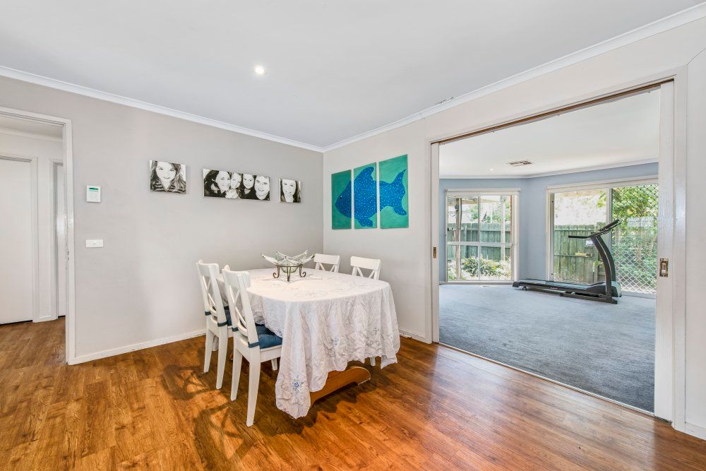 24 Old Orchard Drive, Wantirna South, VIC 3152