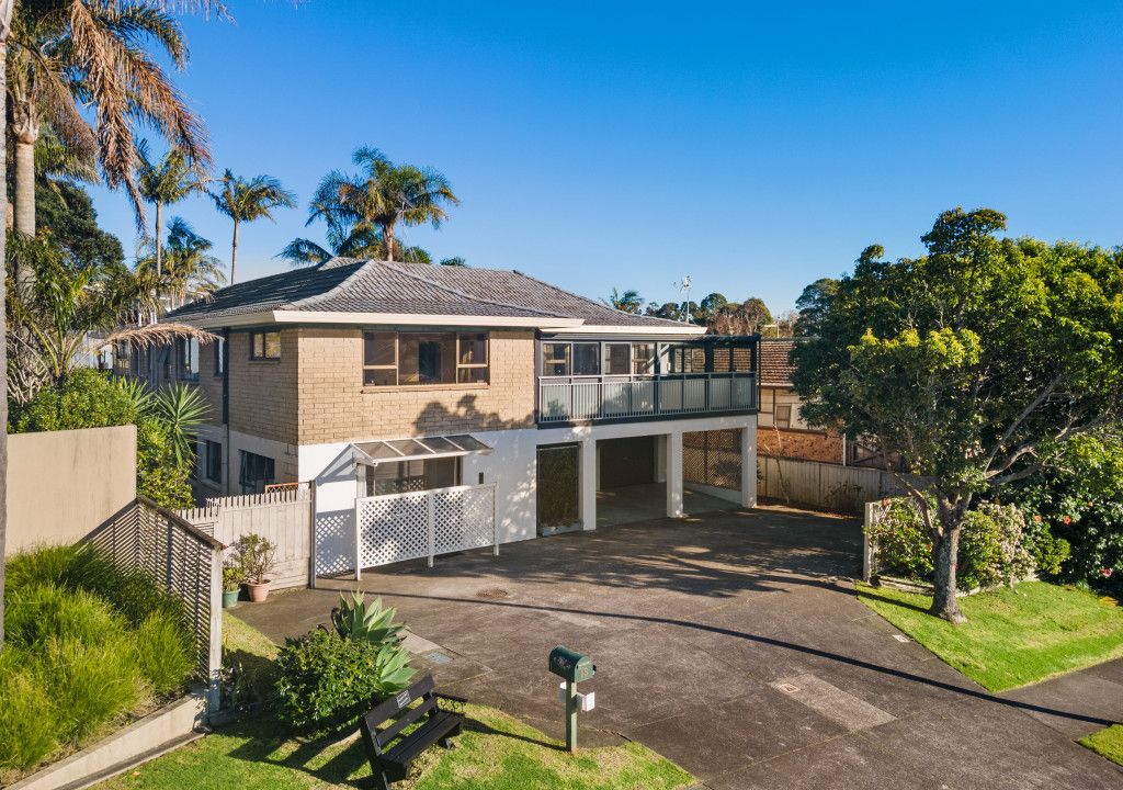 15 Pigeon Mountain Road, Half Moon Bay, Manukau City