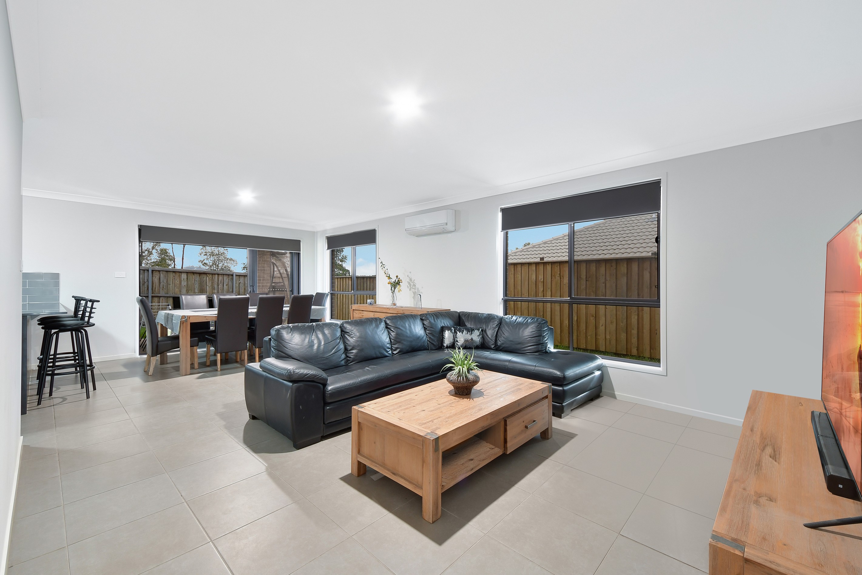 23 Dowie Drive, Claymore, NSW 2559