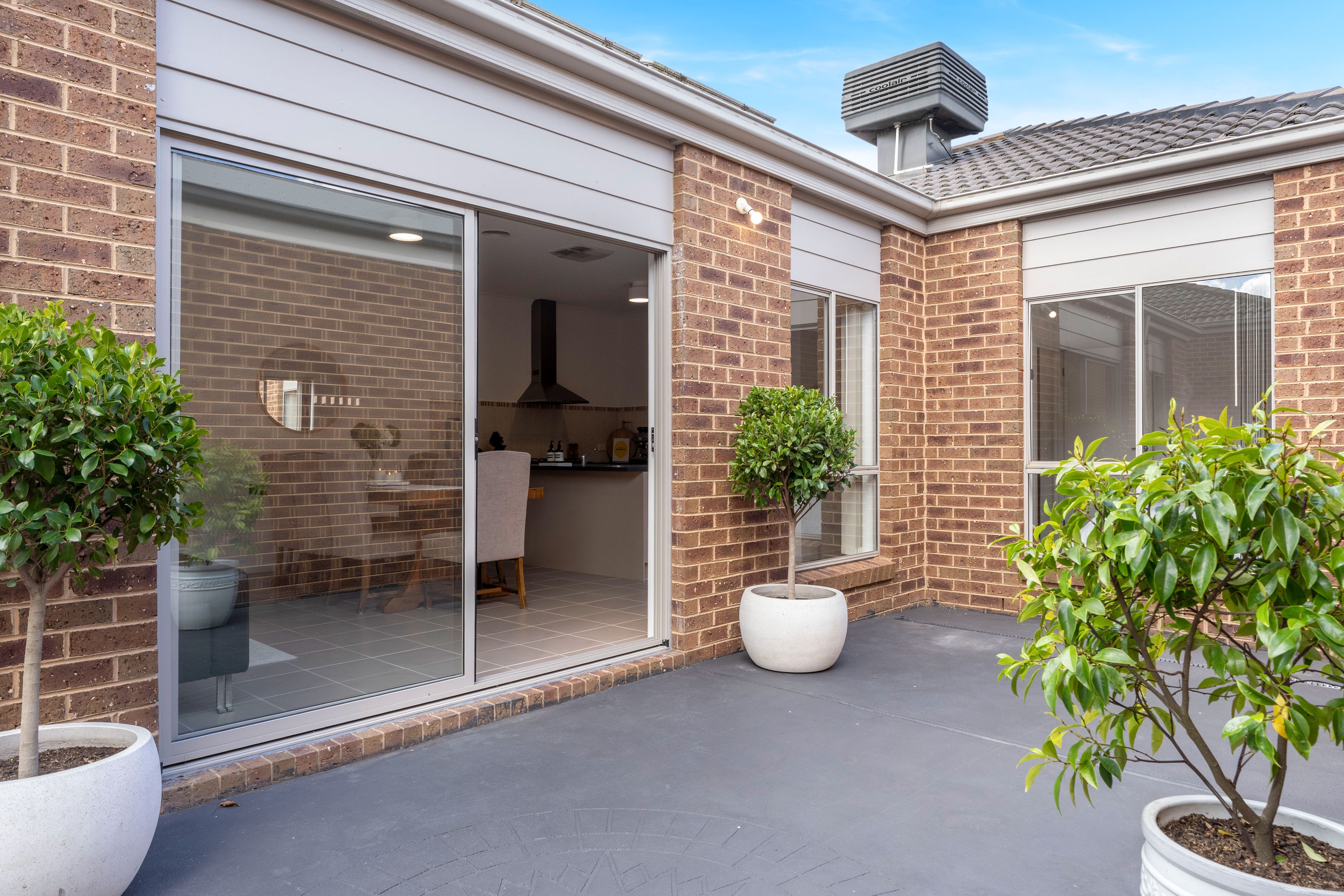 11 Yorkshire Terrace — photo 13 of 16