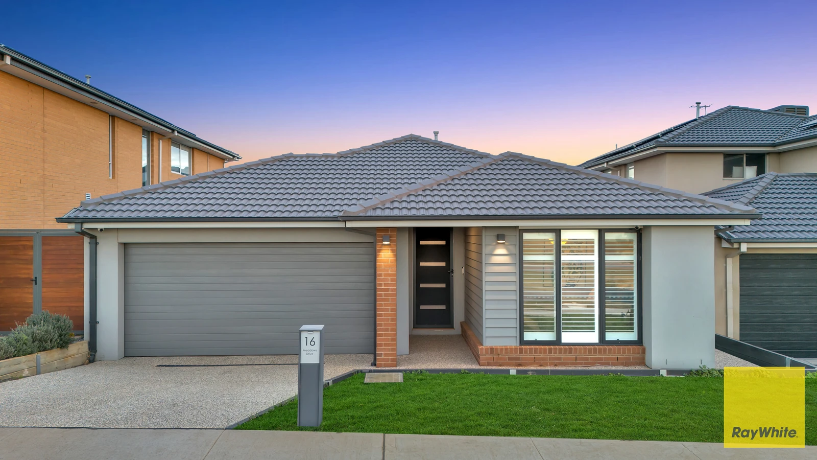 16 Meadows Drive, DEANSIDE, VIC 3336