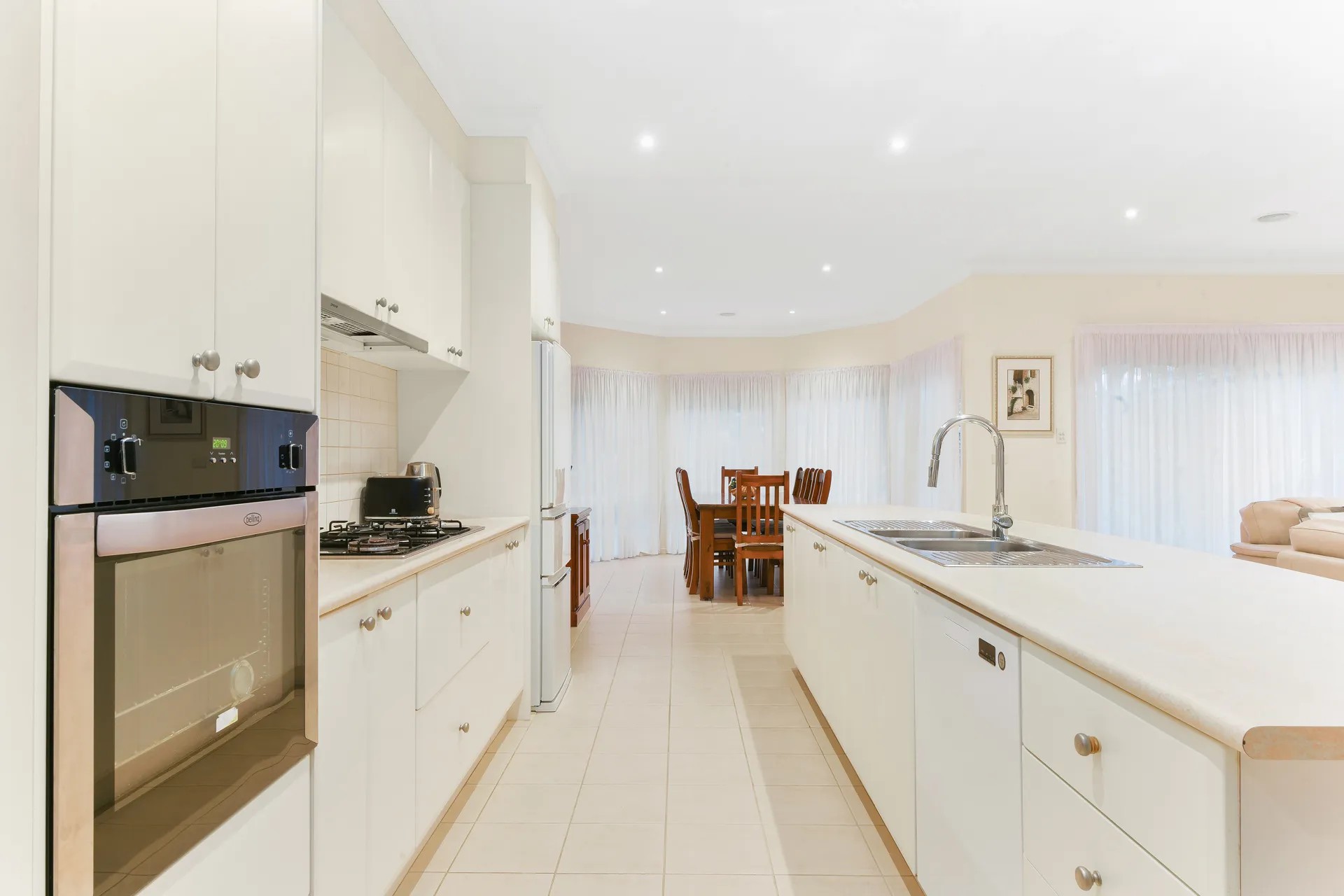 8 Palm Grove Boulevard, Aspendale Gardens, VIC 3195