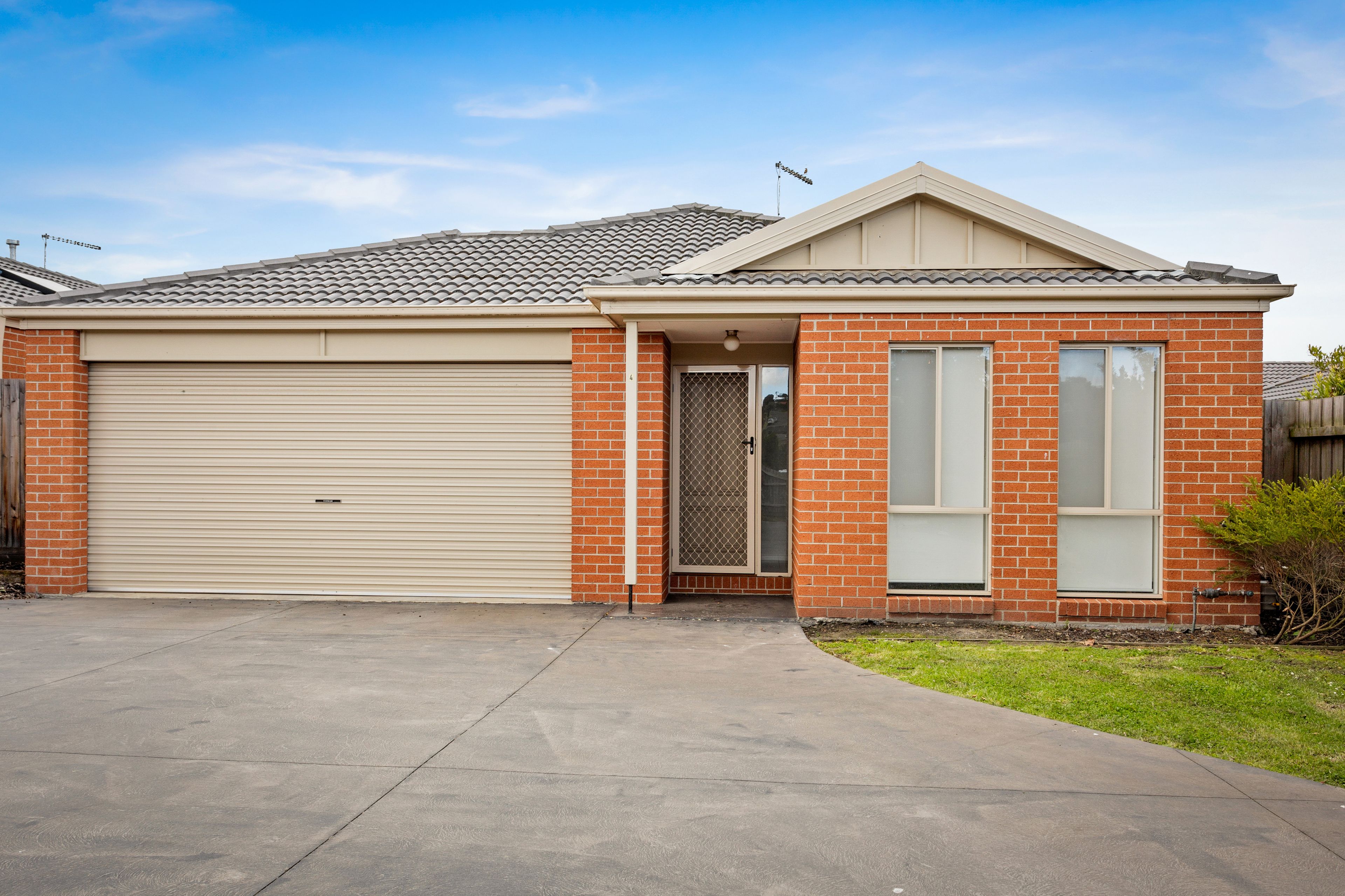 14 Shakespeare Court, Drouin VIC 3818