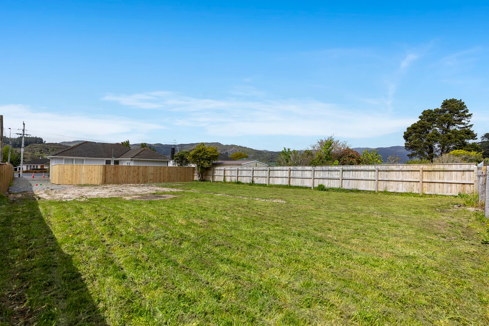2/167 Wainuiomata Road, Wainuiomata, Lower Hutt City