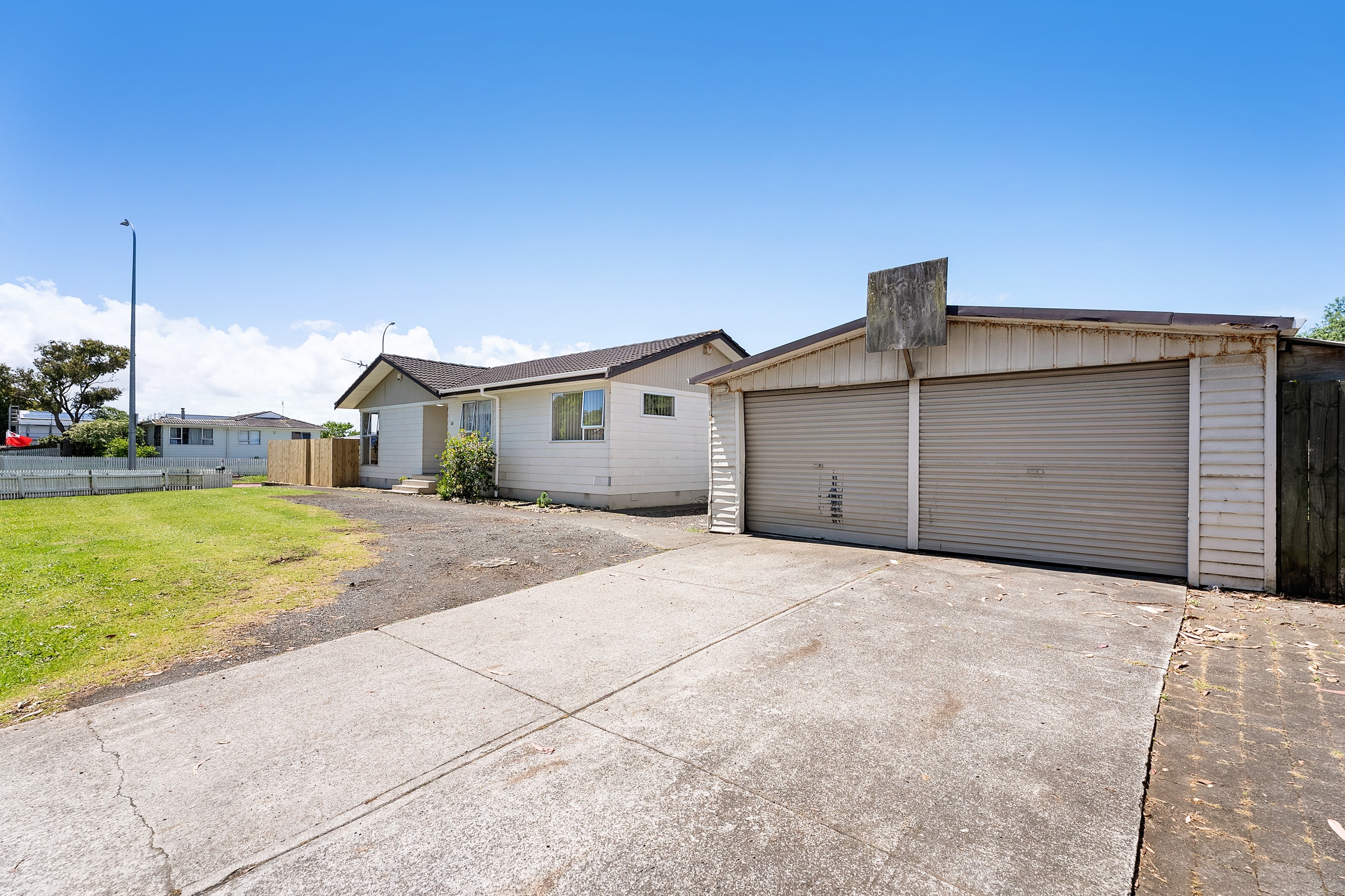210 Wordsworth Road, Clendon Park, Manukau City